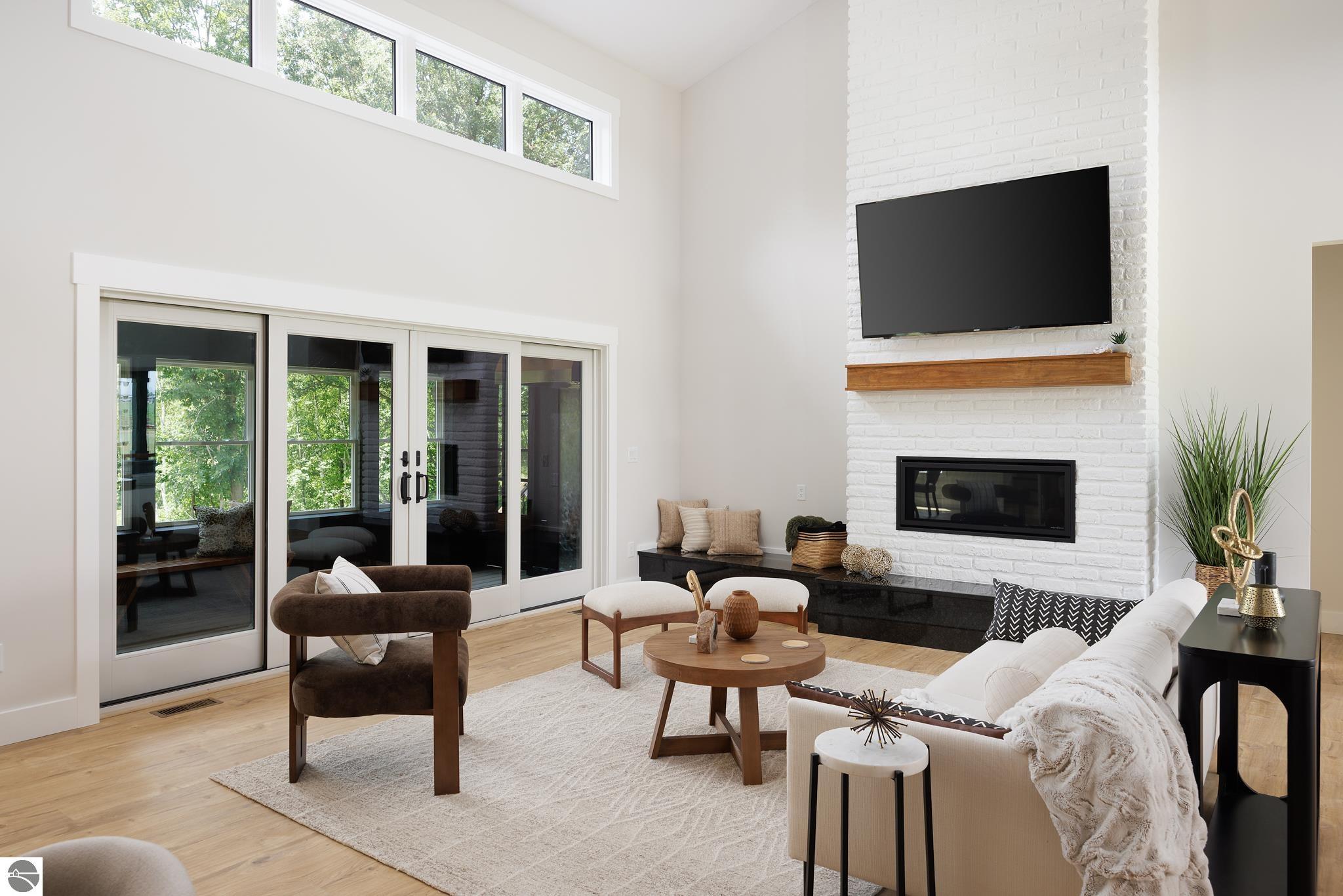 720 S East Silver Lake Road
