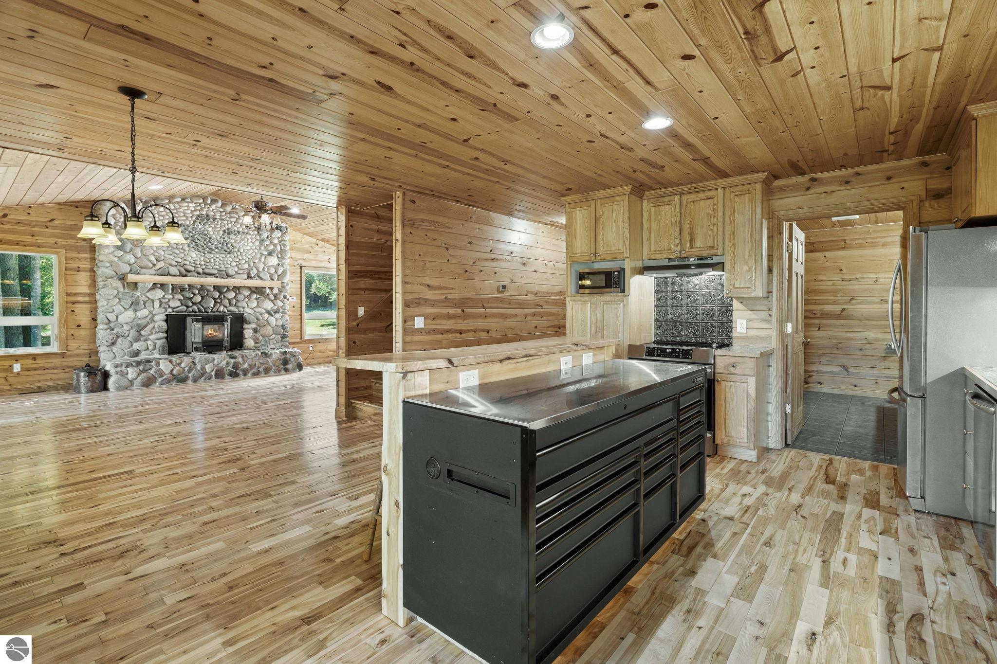 8226 Buttermilk Lane
