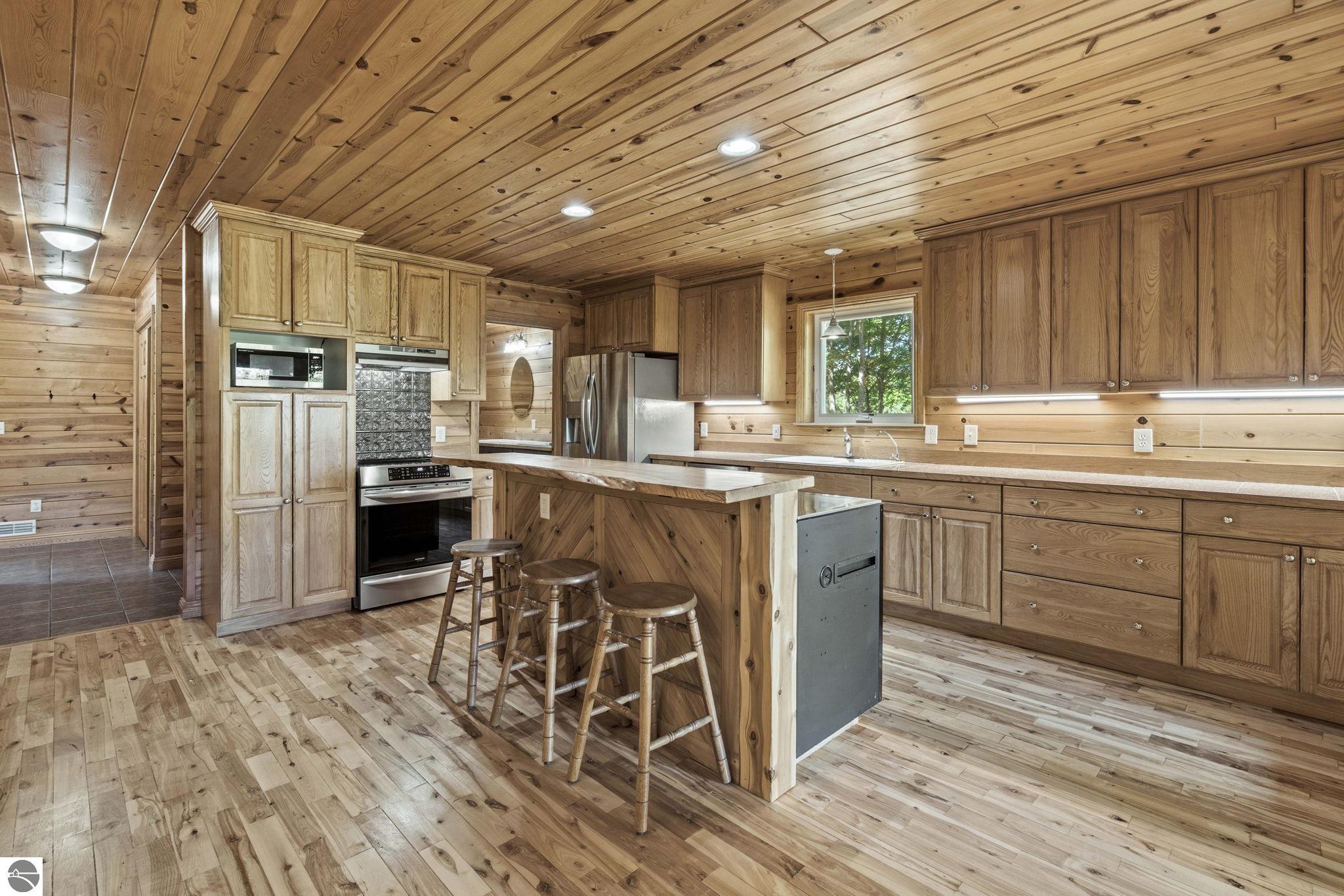8226 Buttermilk Lane