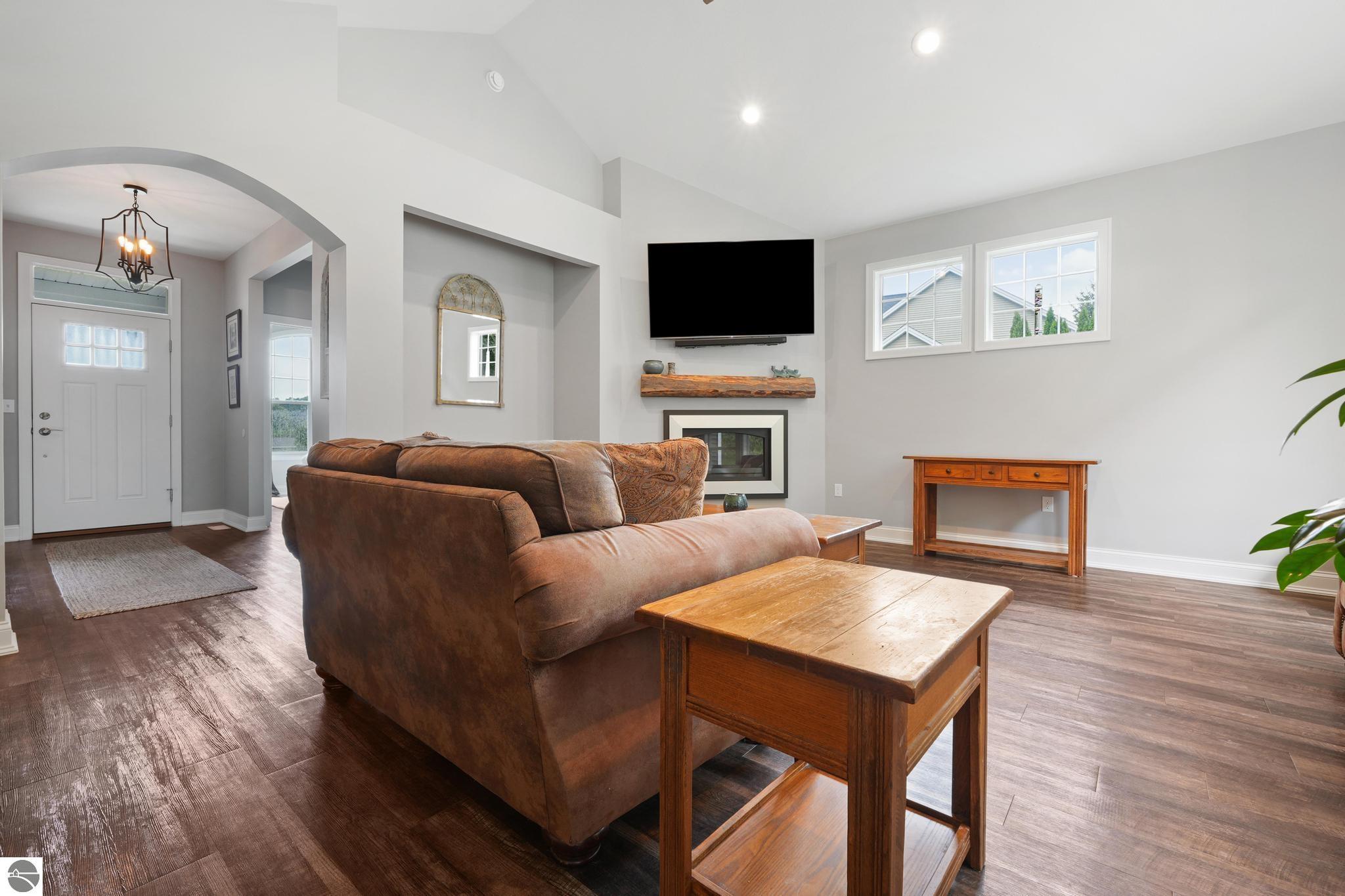 5055 S Colonial Drive