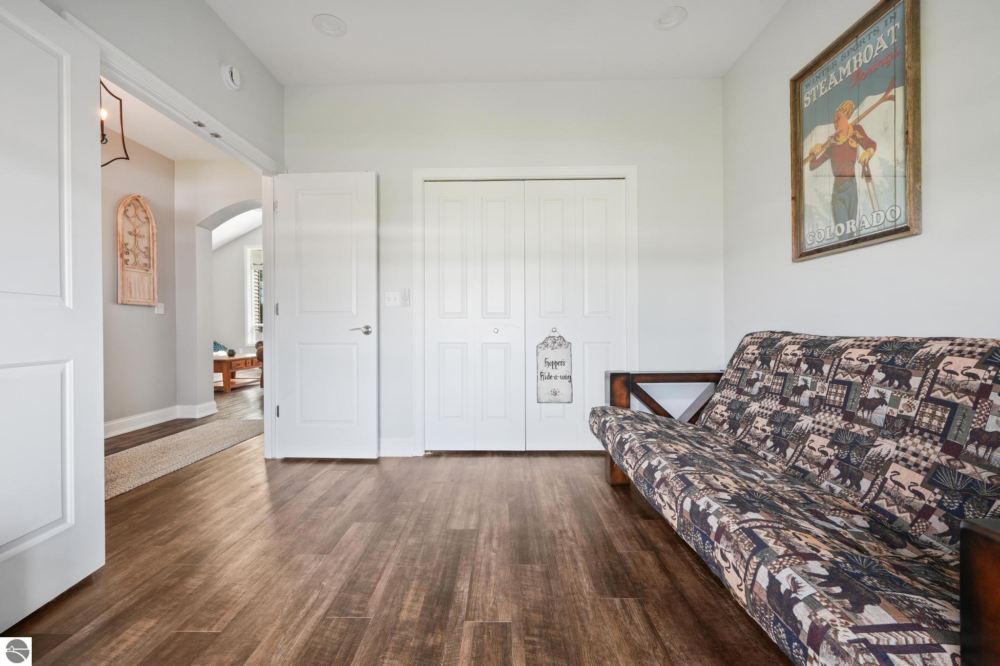 5055 S Colonial Drive