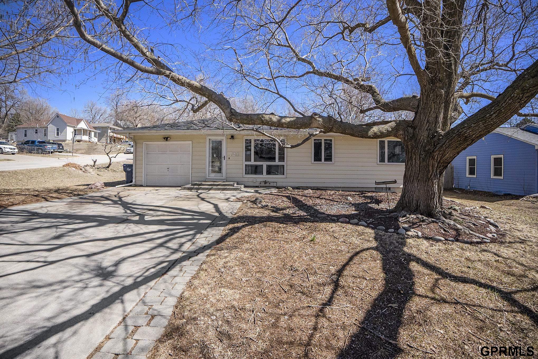 723 N 10th Street