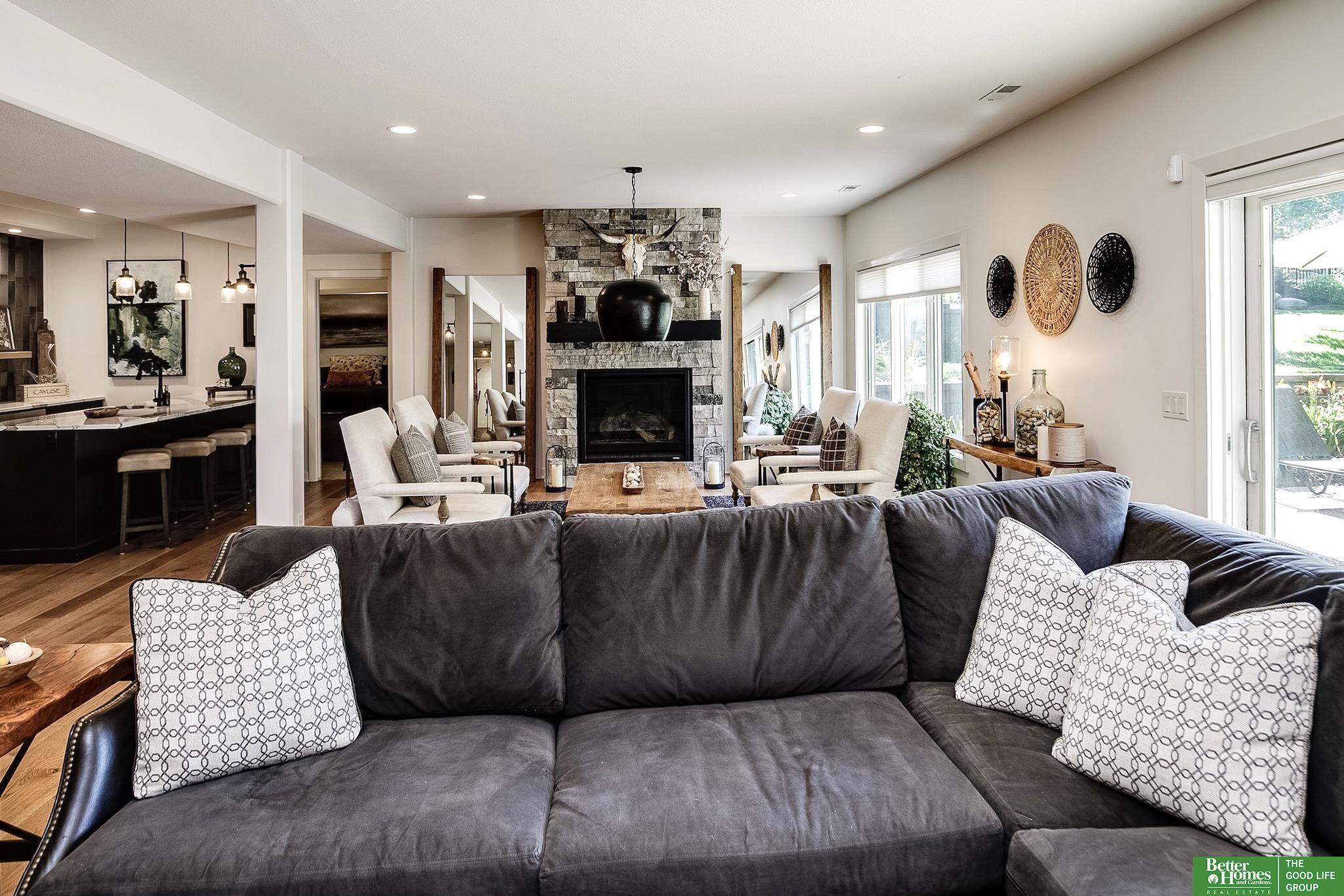 18817 Lafayette Avenue