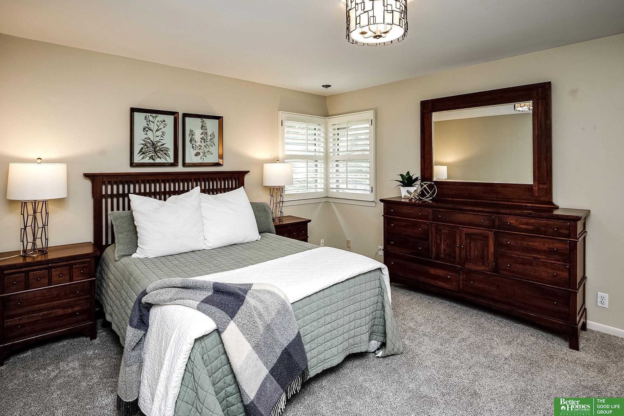 15005 Cedar Circle