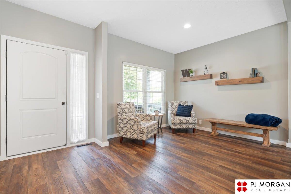 19669 Pine Street, Omaha