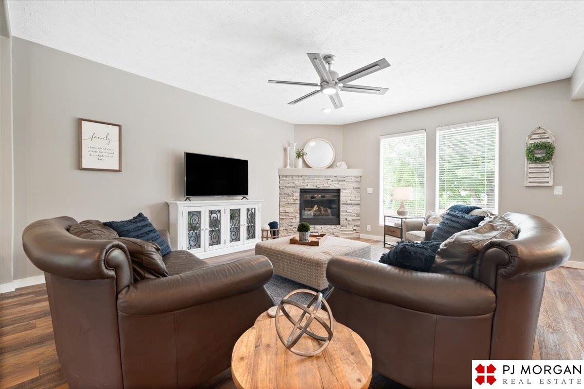 19669 Pine Street, Omaha