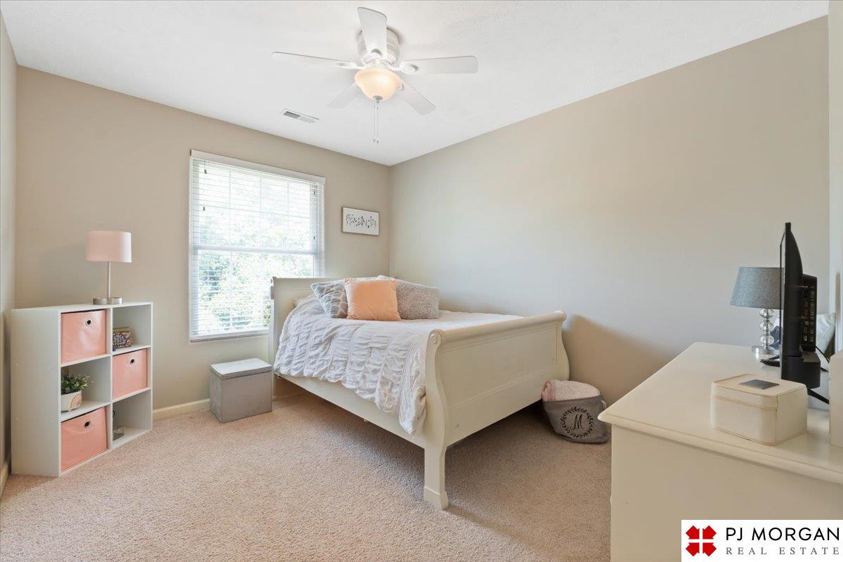 19669 Pine Street, Omaha