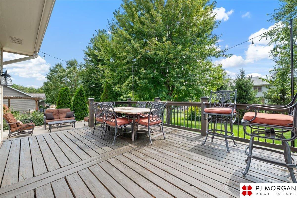 19669 Pine Street, Omaha