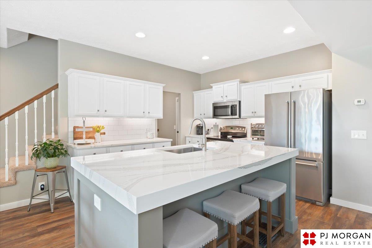 19669 Pine Street, Omaha