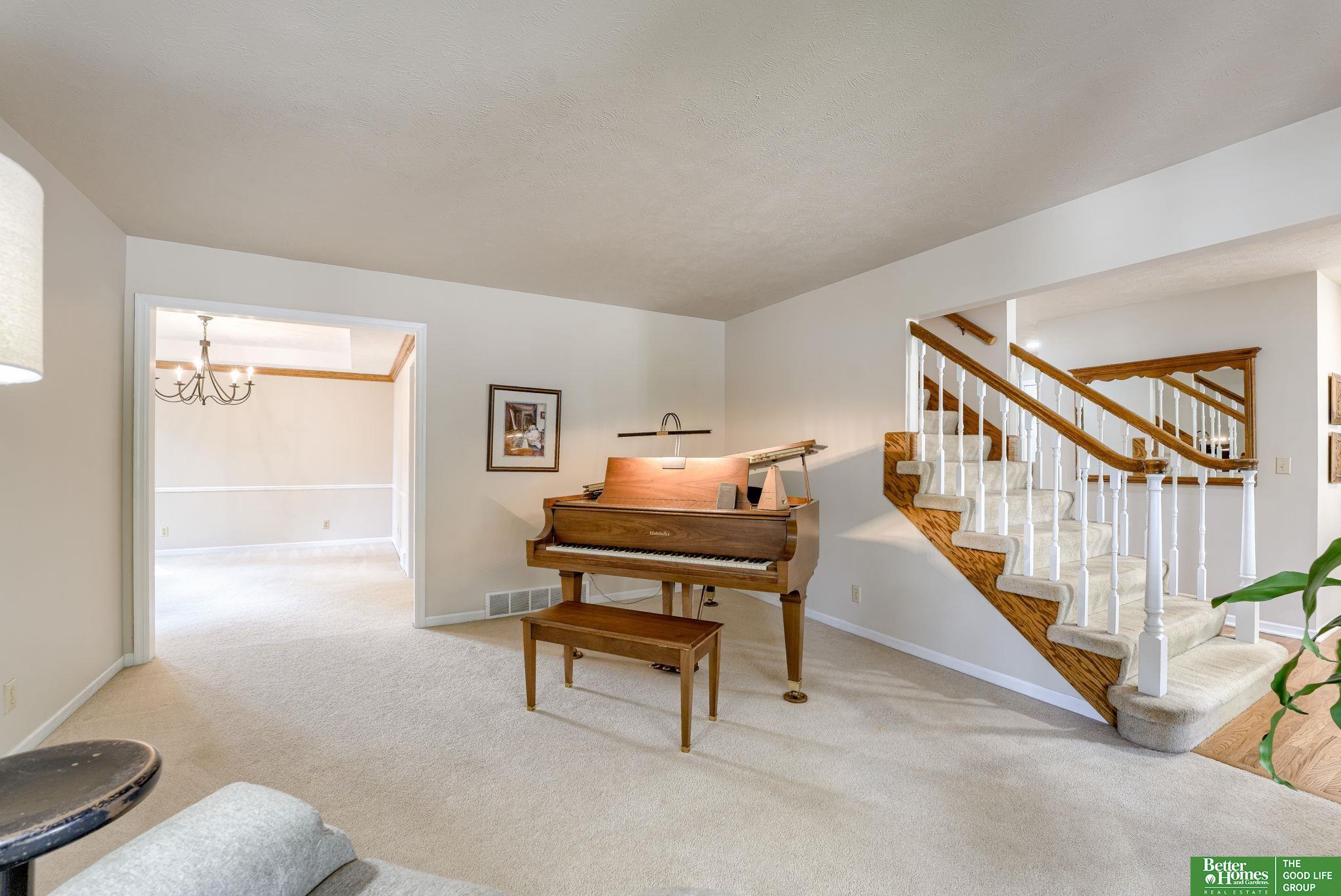 14475 Sherwood Avenue