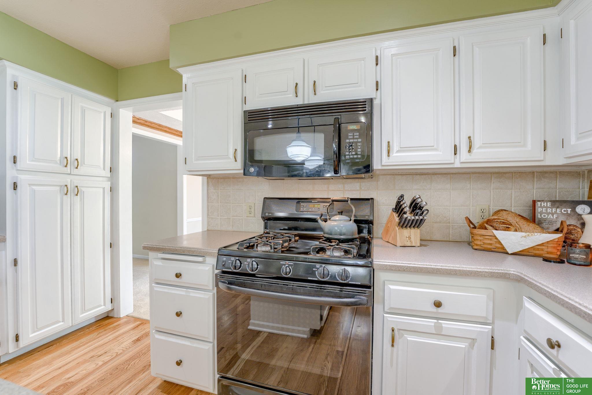 14475 Sherwood Avenue