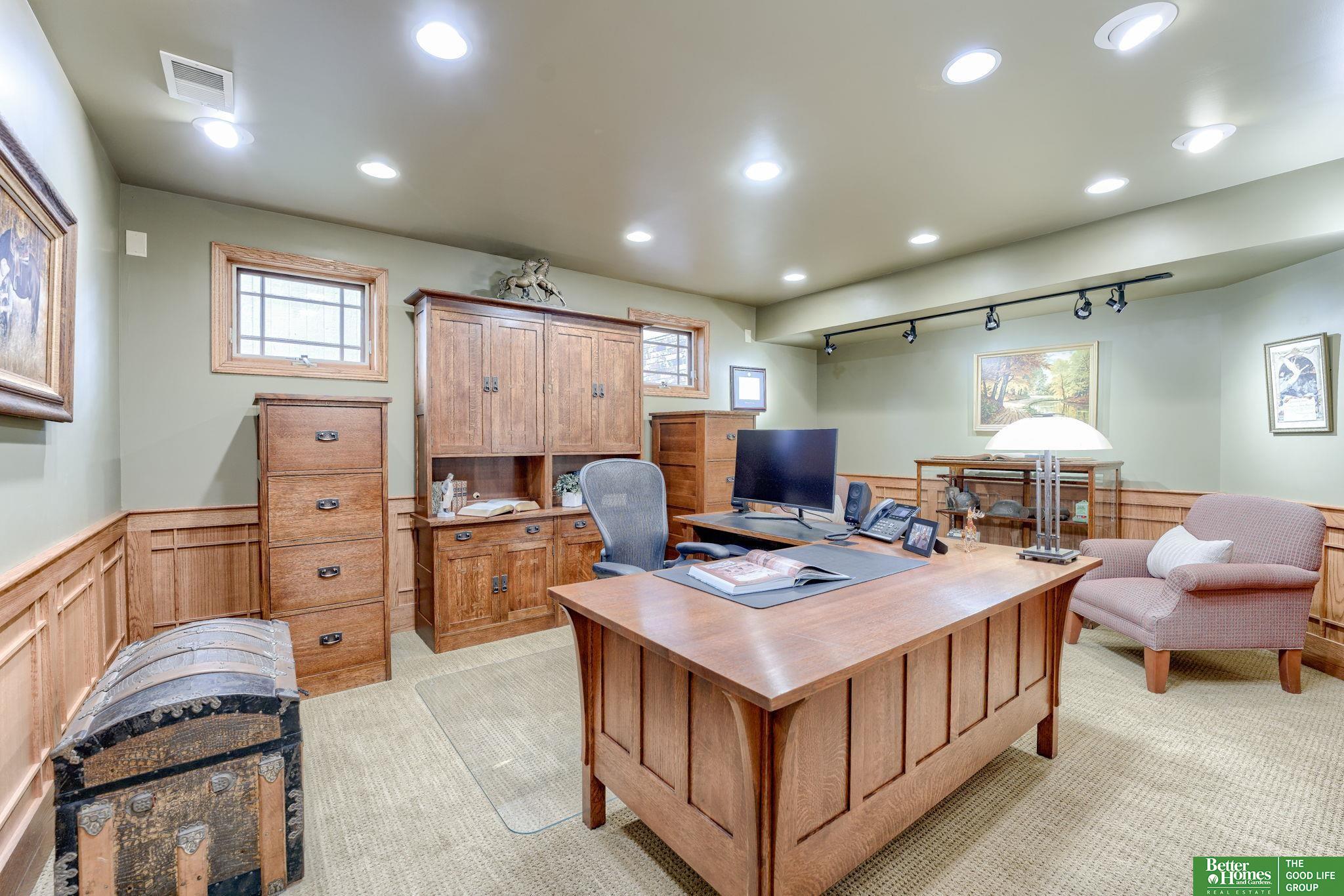 14475 Sherwood Avenue