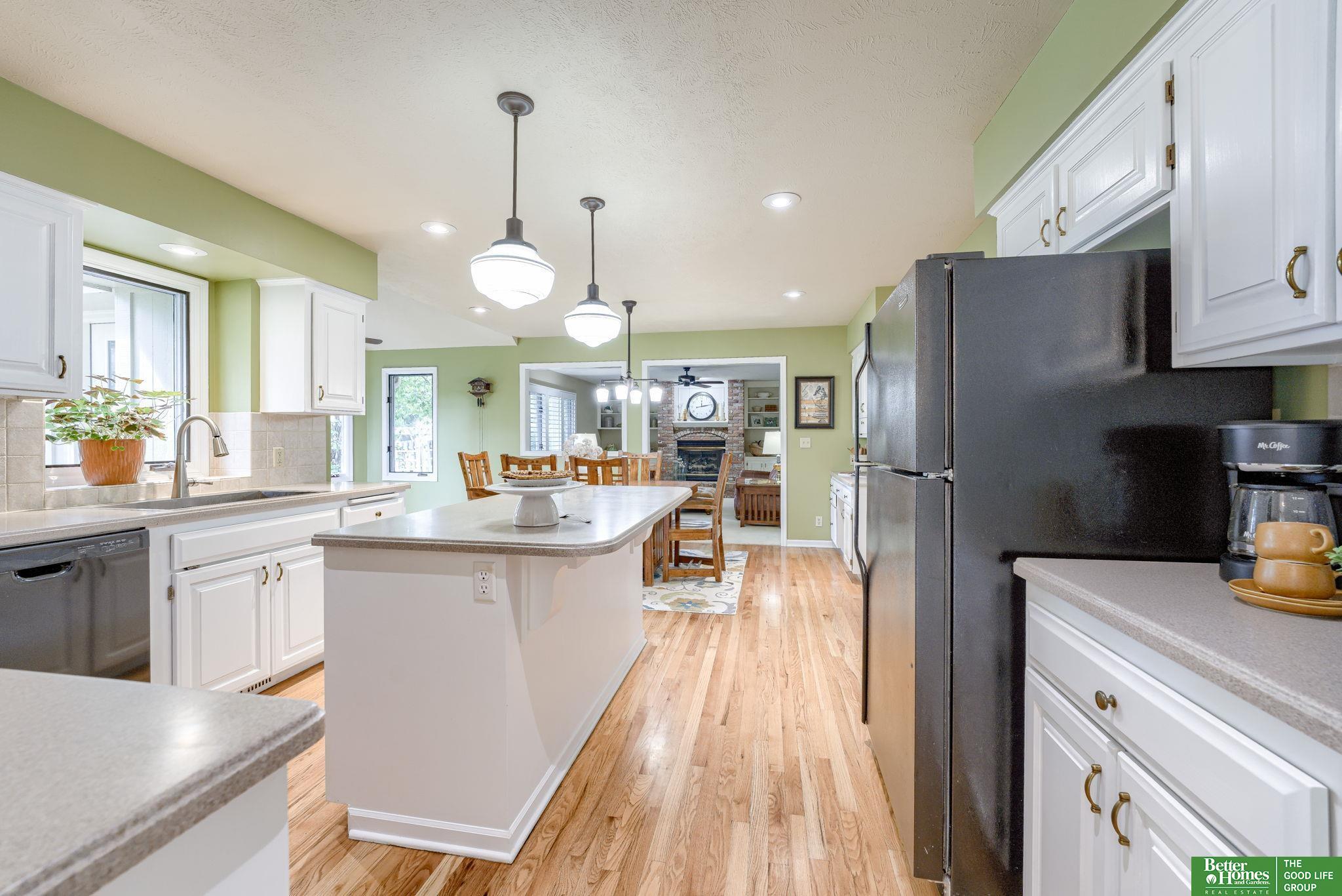 14475 Sherwood Avenue