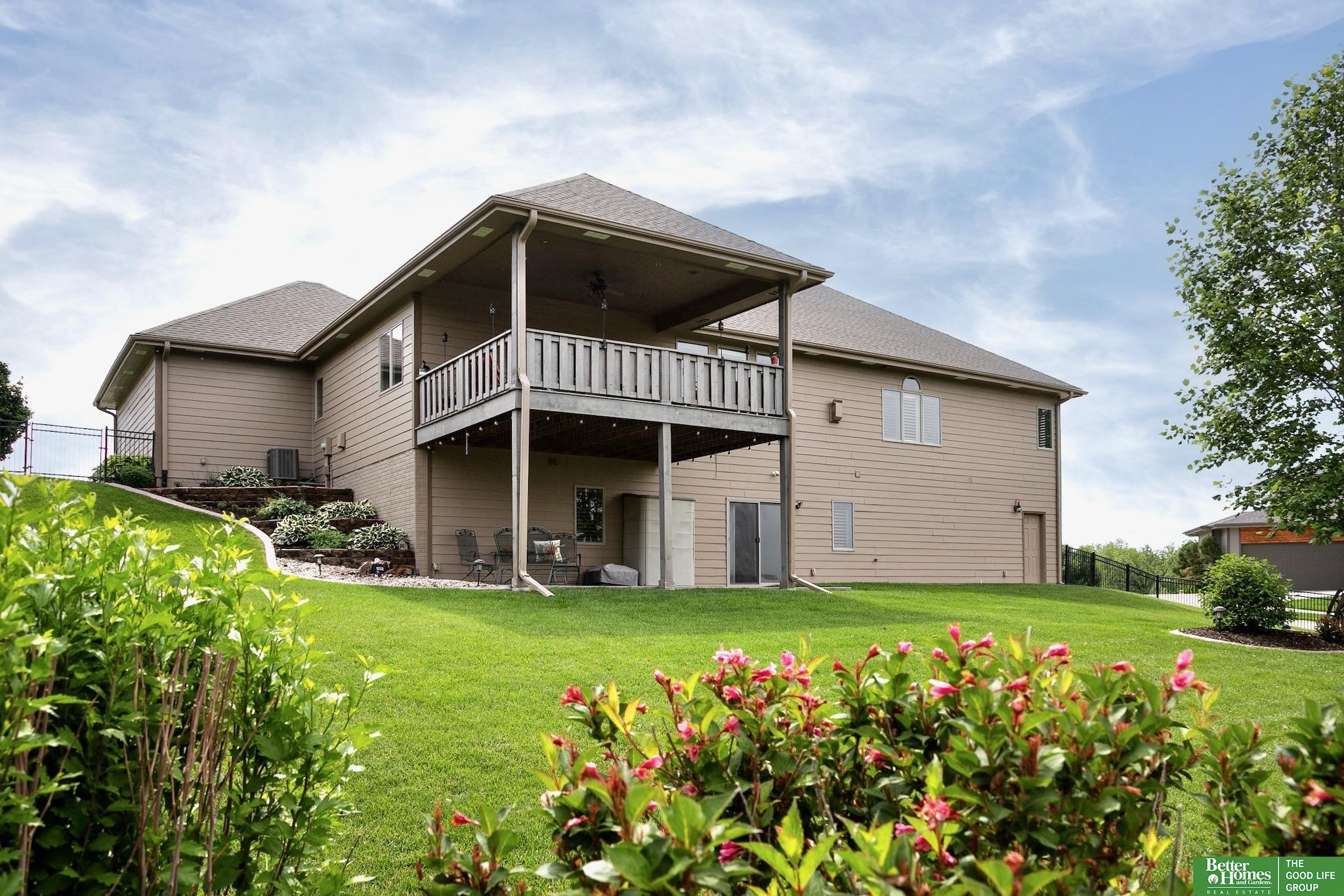 5636 S 234th Street, Elkhorn