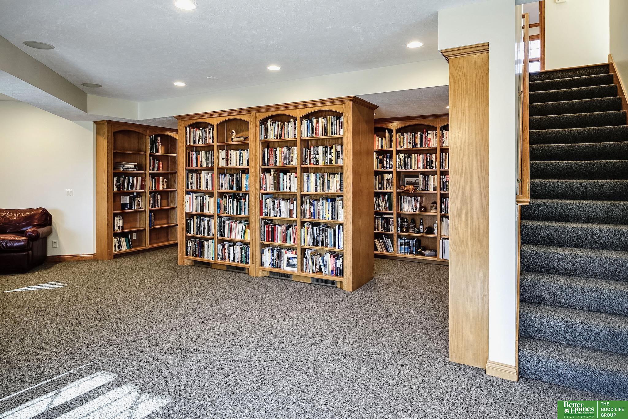 13309 Nicholas Street