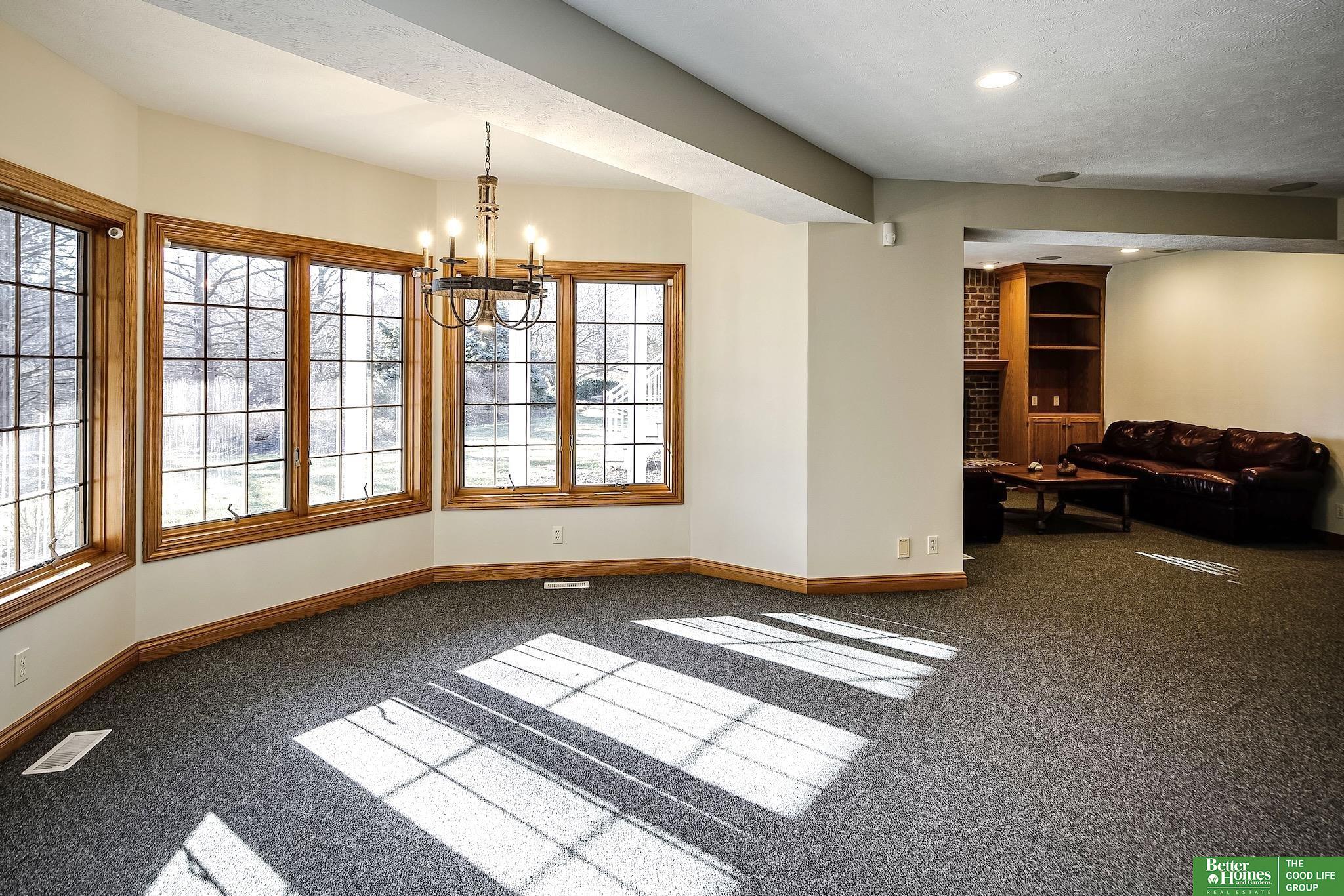 13309 Nicholas Street