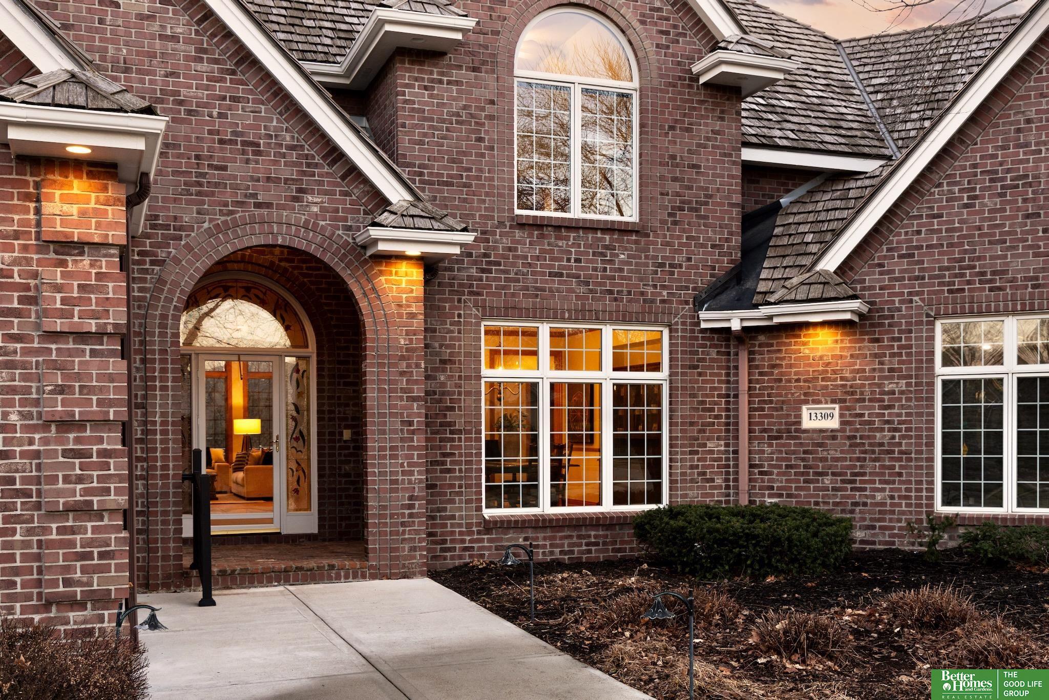 13309 Nicholas Street