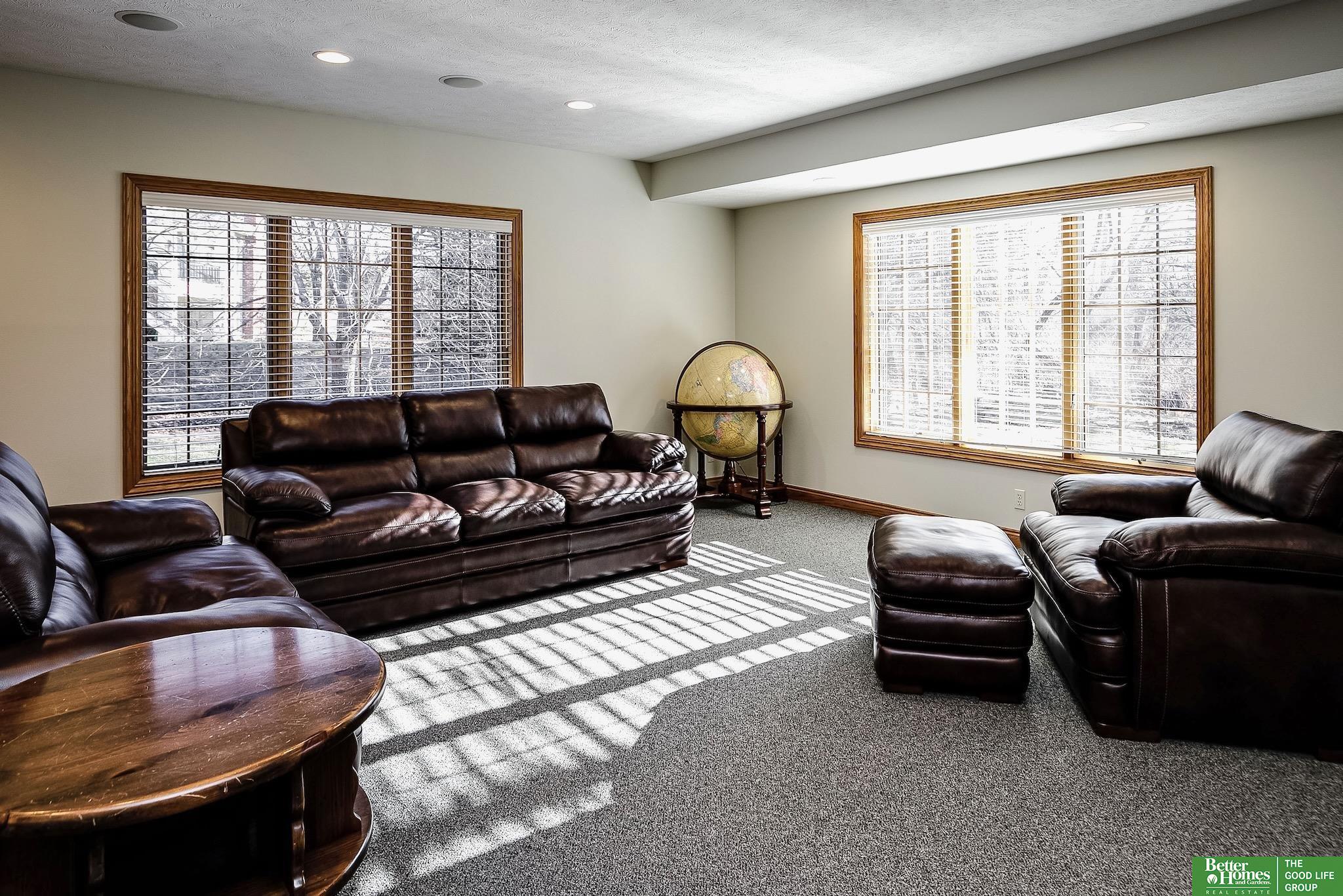 13309 Nicholas Street