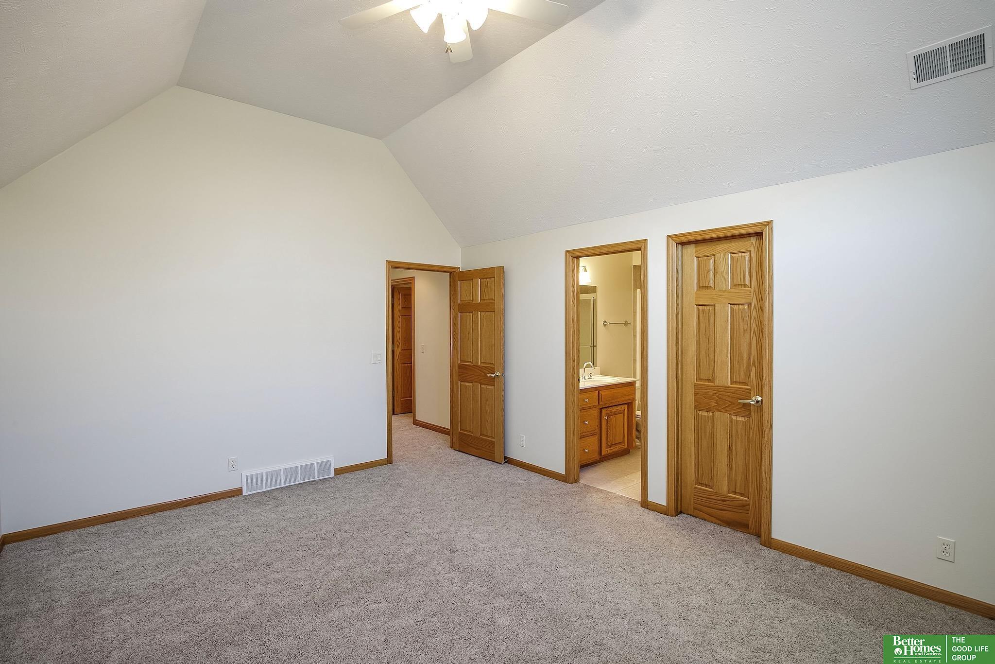 13309 Nicholas Street