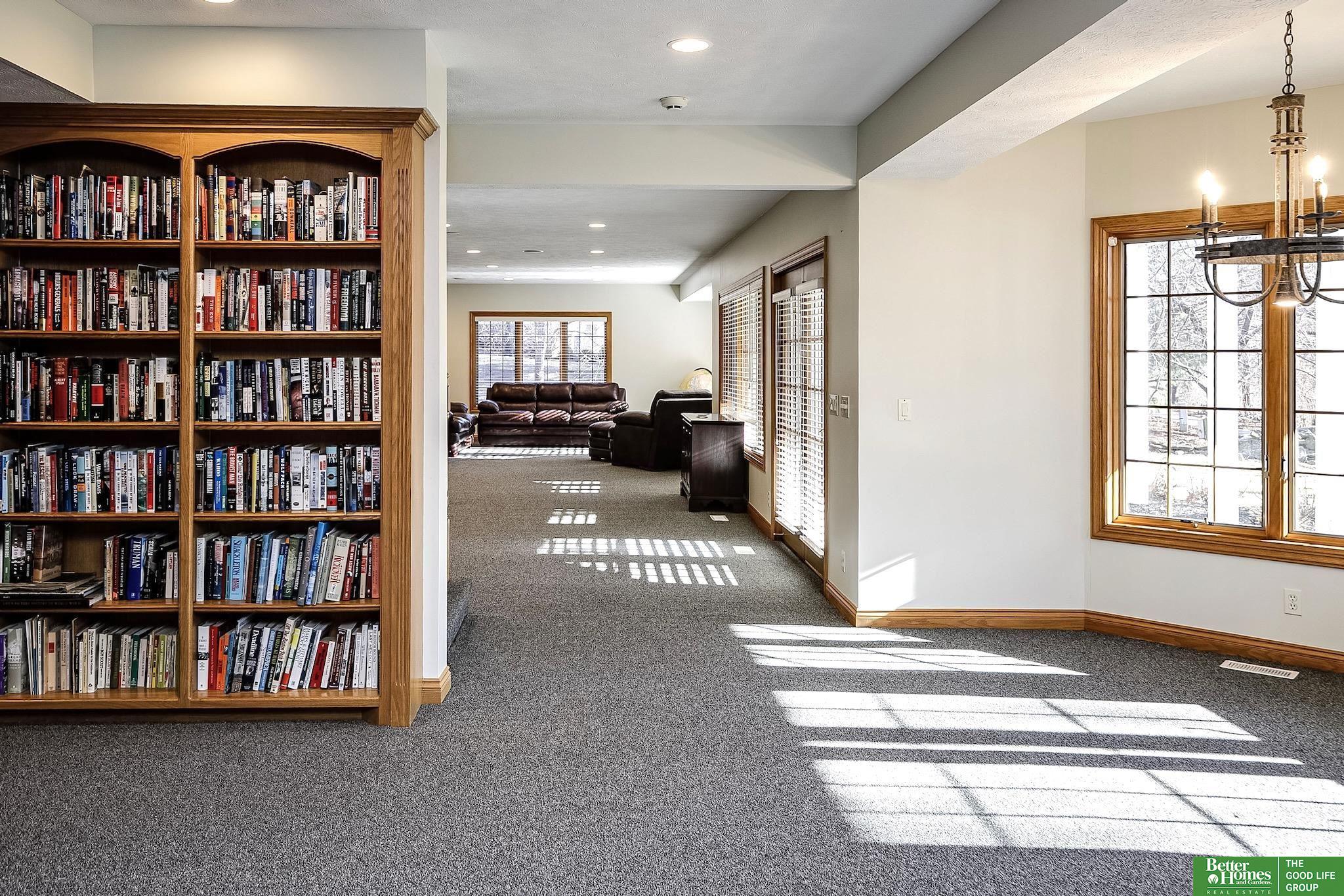 13309 Nicholas Street