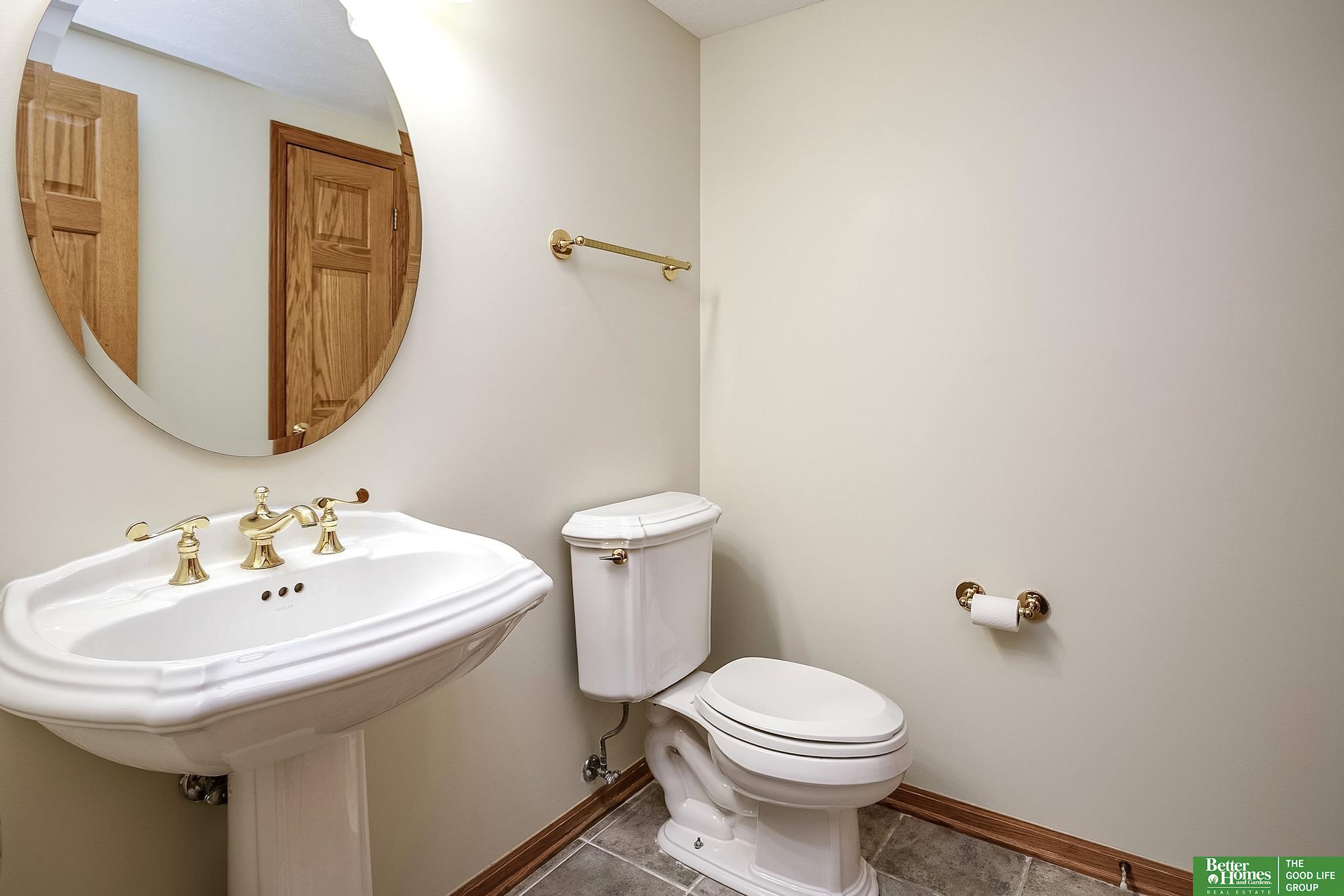 13309 Nicholas Street