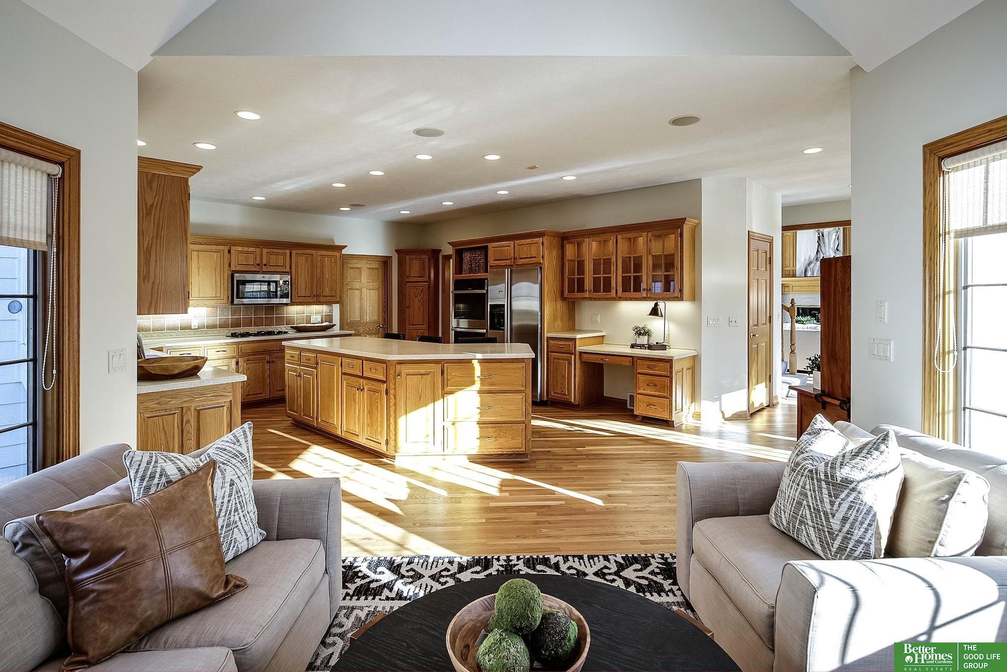 13309 Nicholas Street