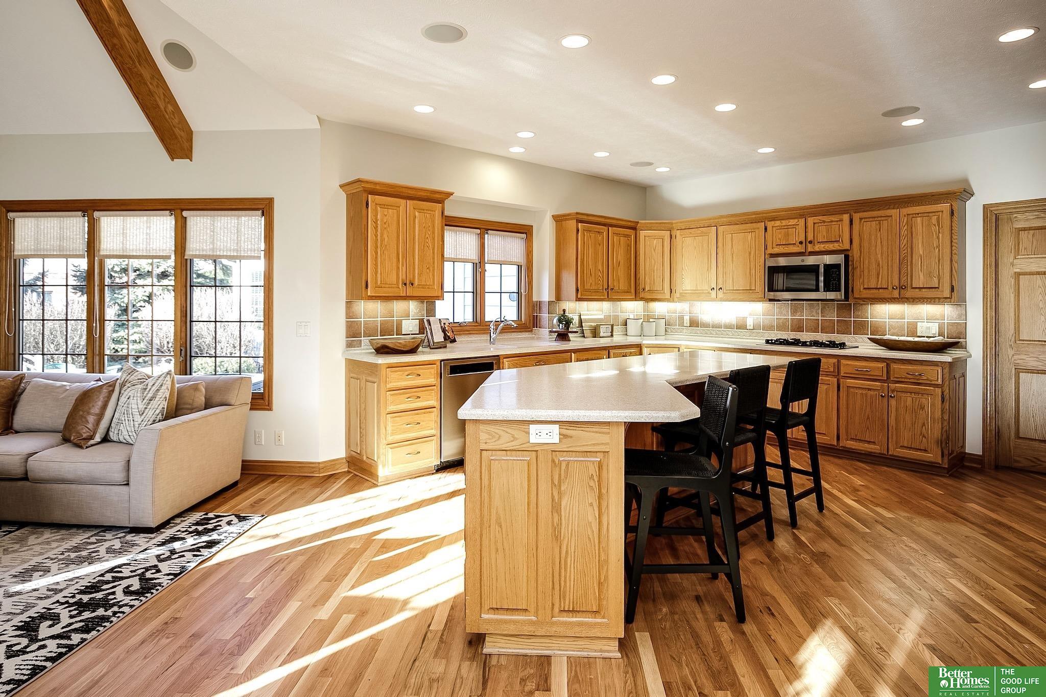 13309 Nicholas Street