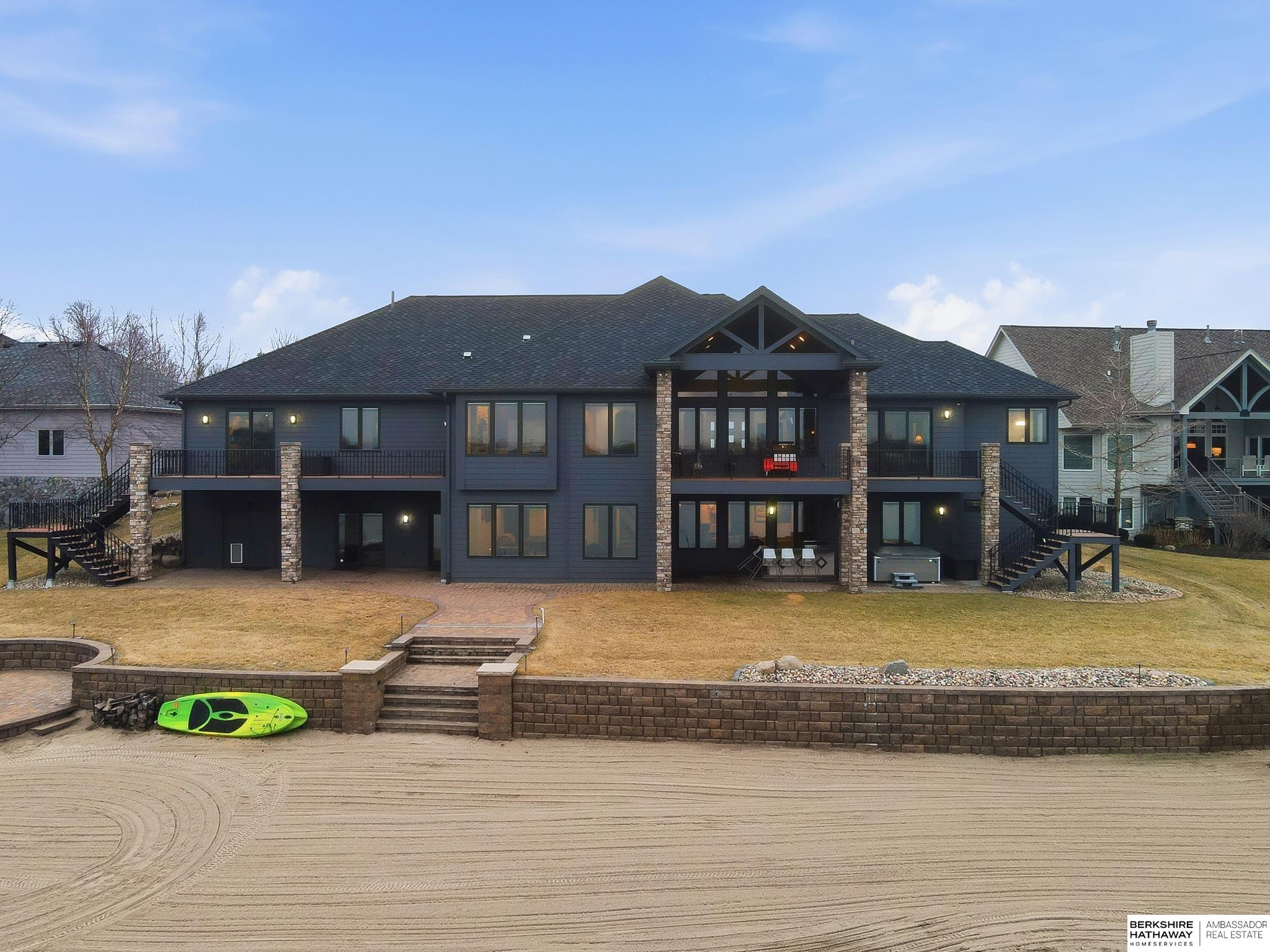 24920 Farnam Circle