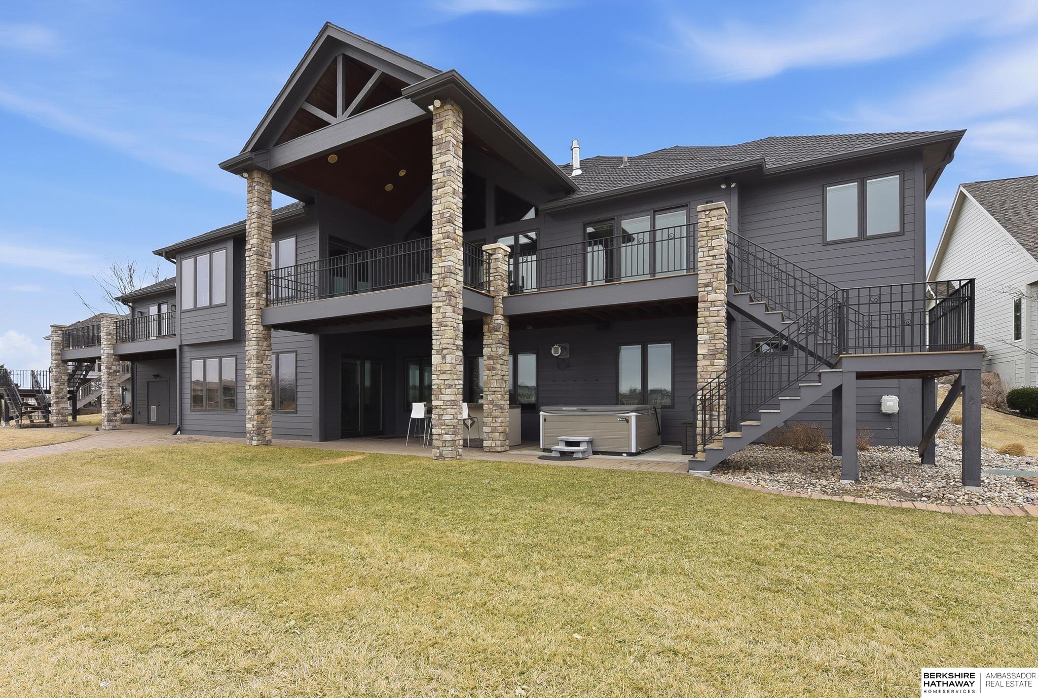 24920 Farnam Circle