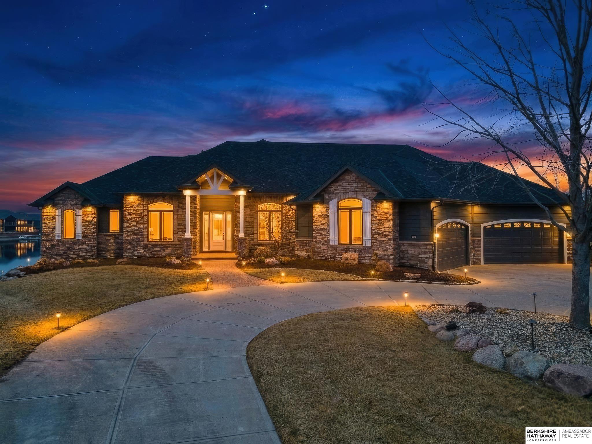 24920 Farnam Circle