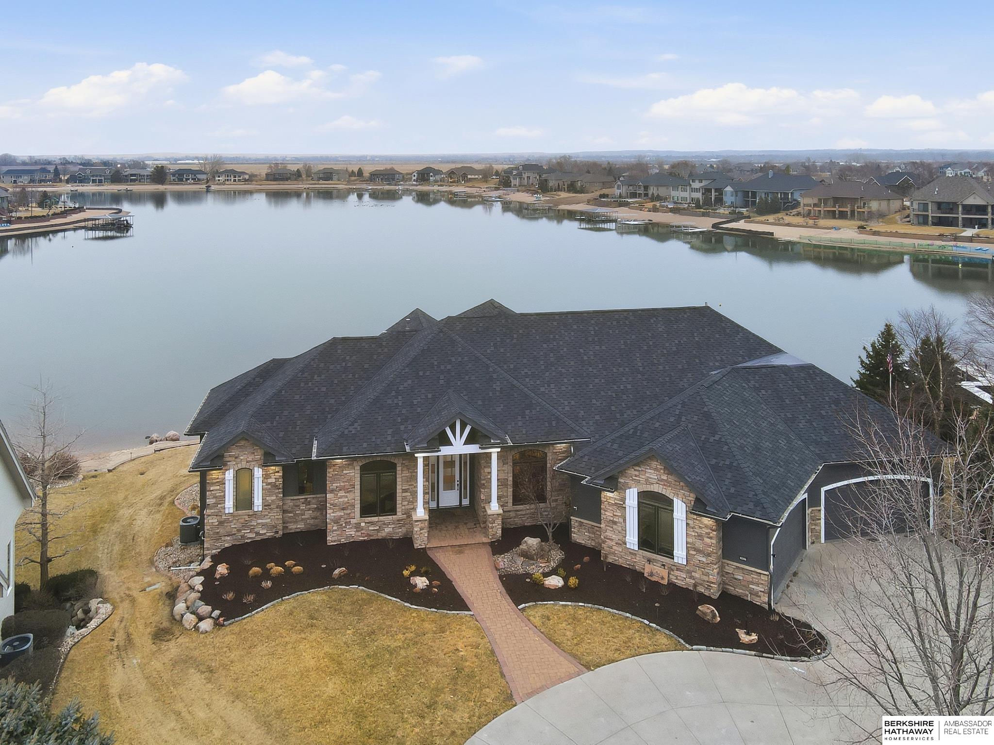 24920 Farnam Circle