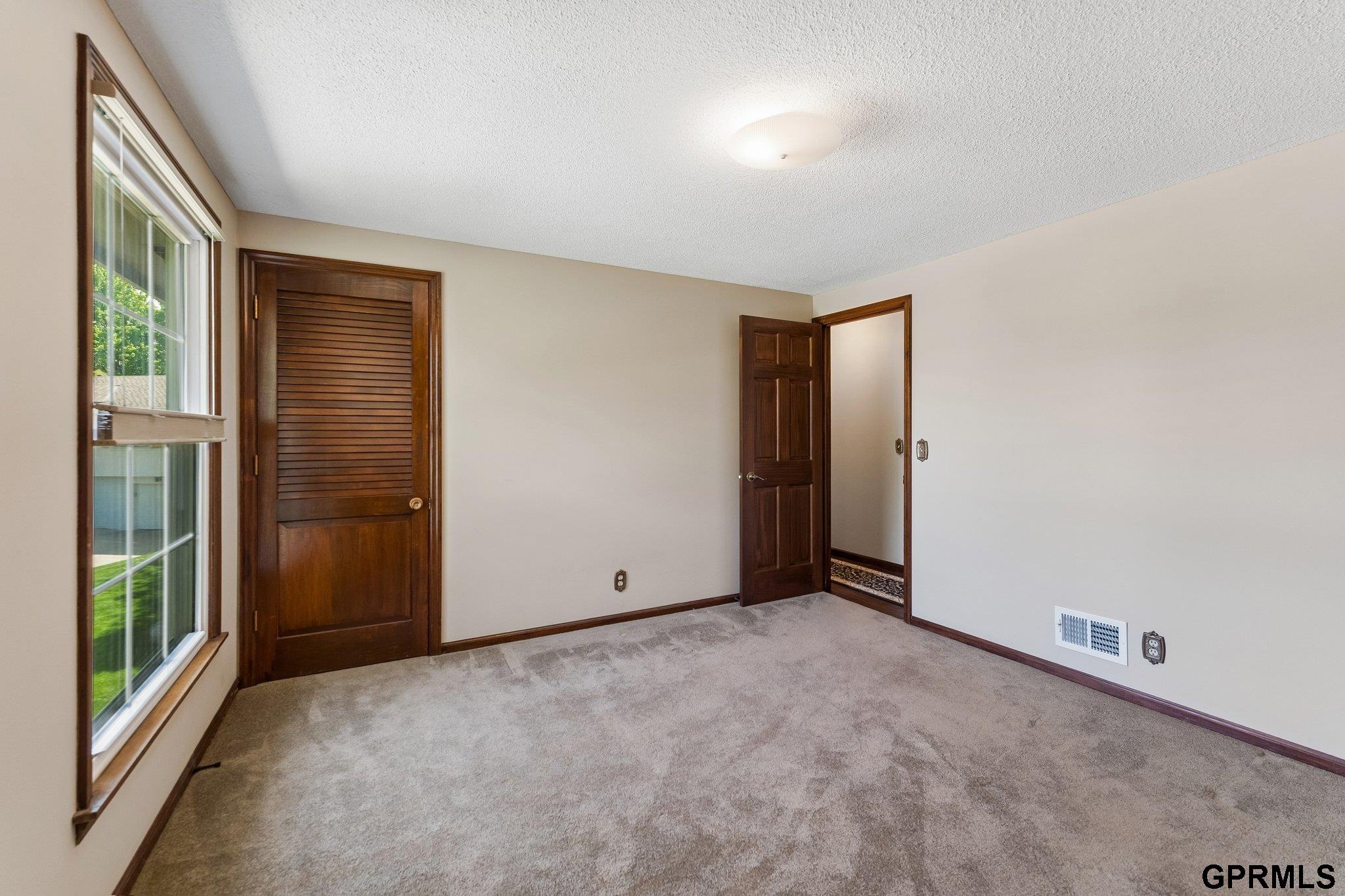 12611 Schroeder Circle