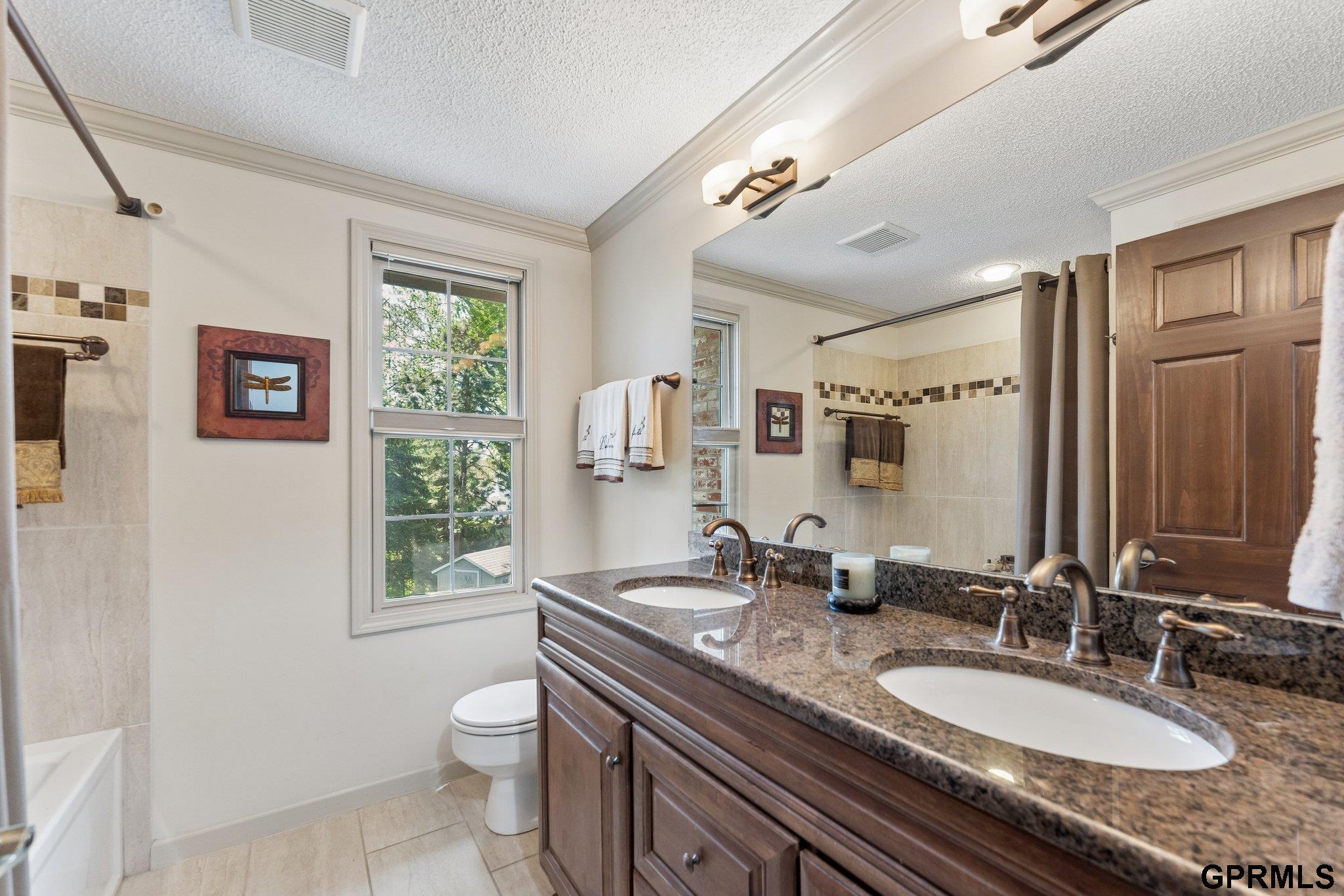 12611 Schroeder Circle