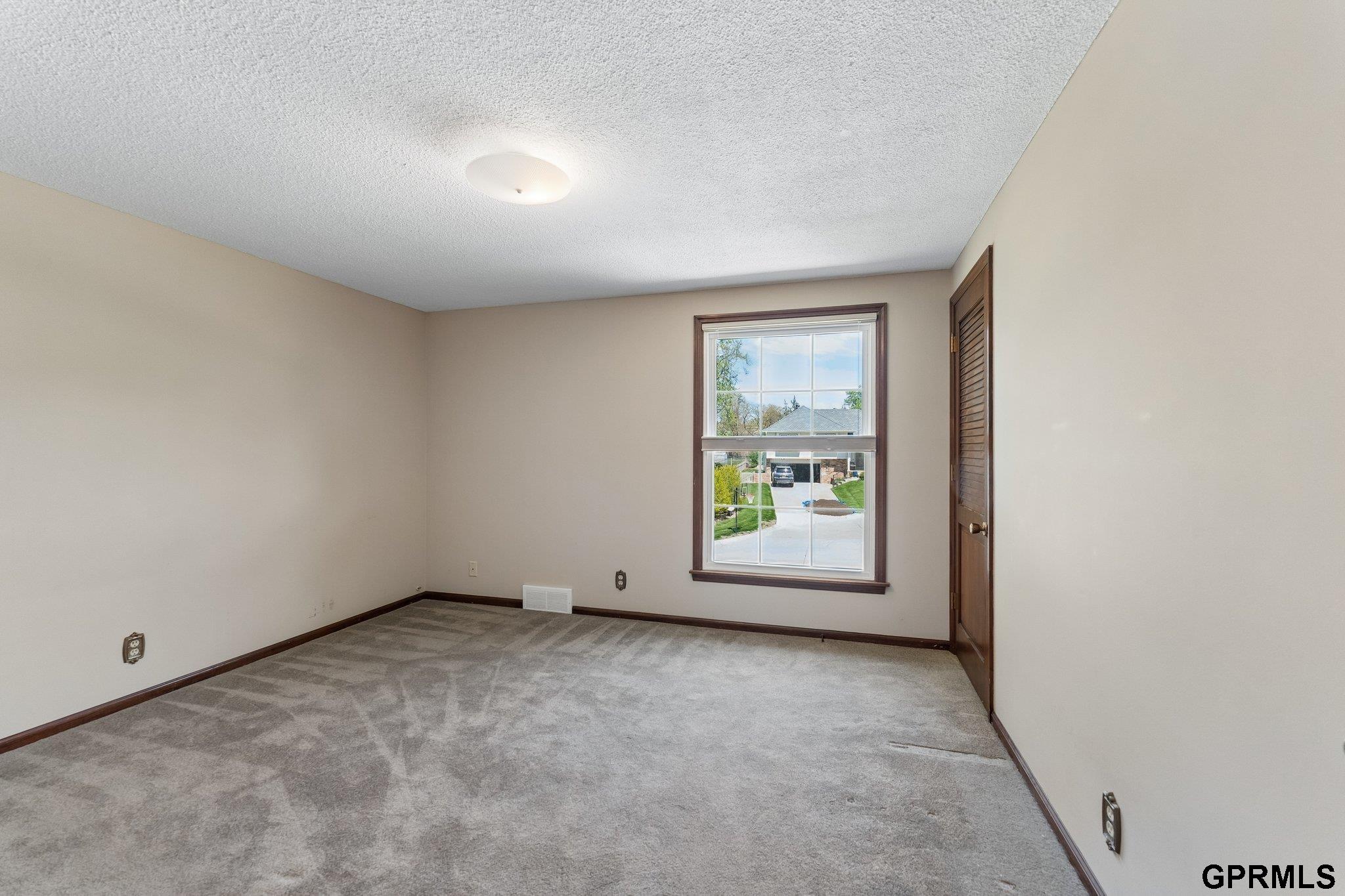 12611 Schroeder Circle