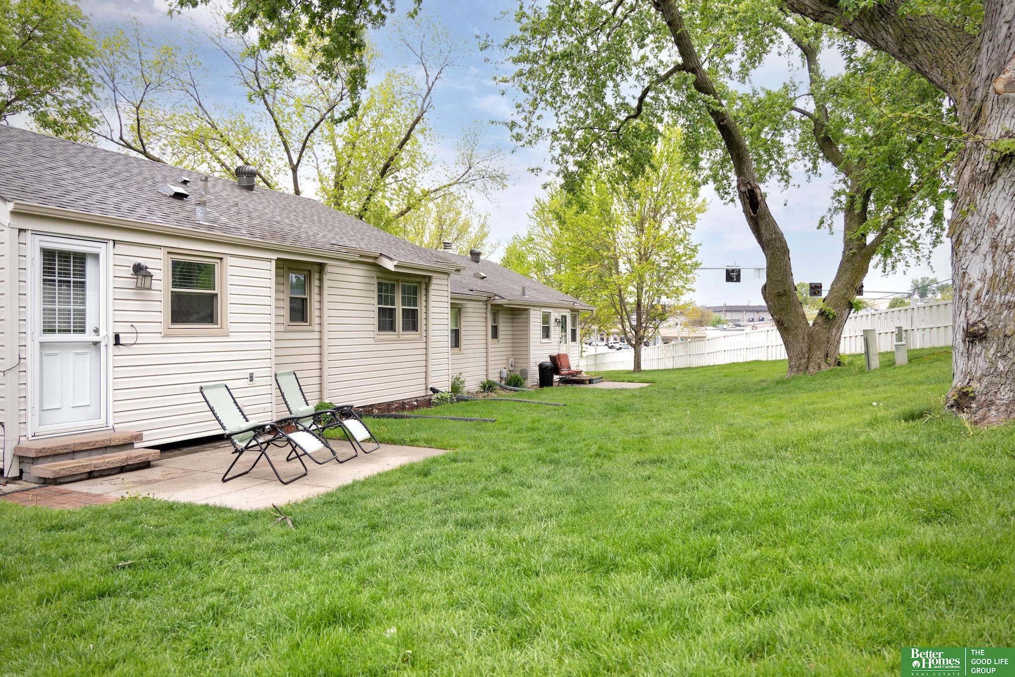 2306 S 119th Court