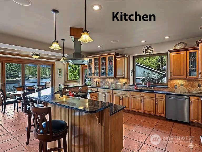 2624 S Lake Roesiger Rd