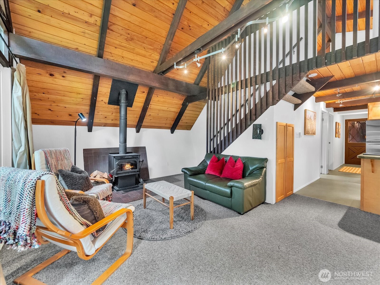 17117 Riverview E
