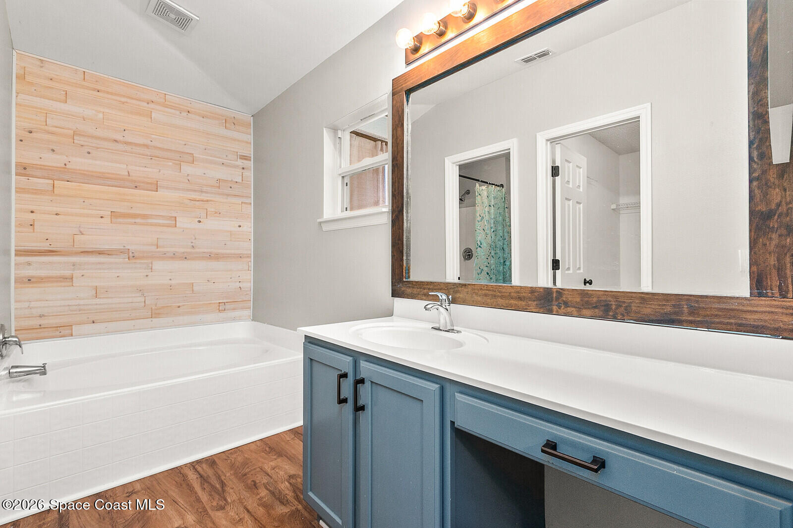 2152 Spring Creek Circle NE