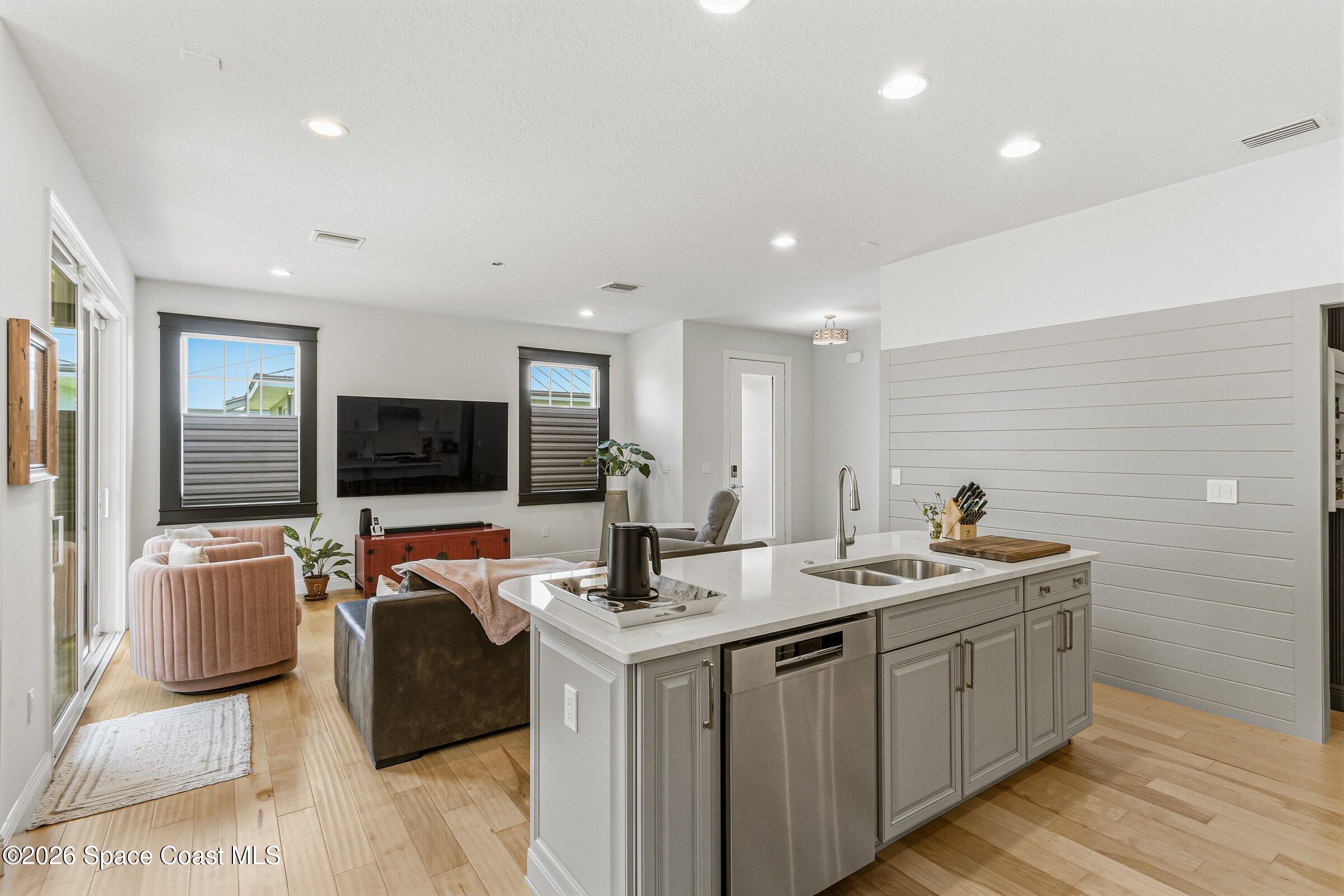 107 7th Avenue