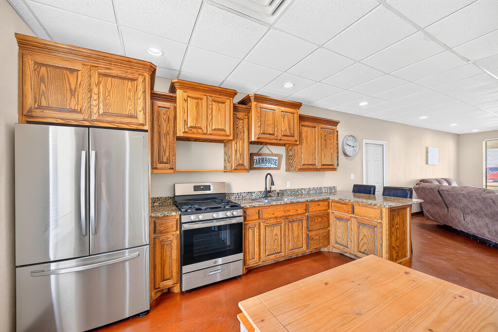 12107 E County Rd 89
