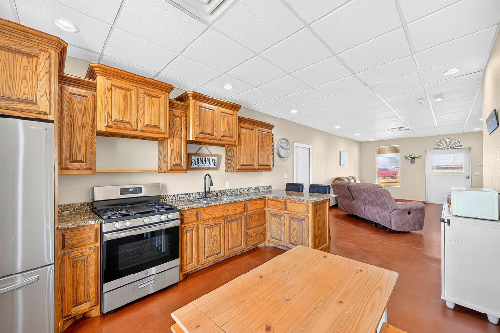 12107 E County Rd 89