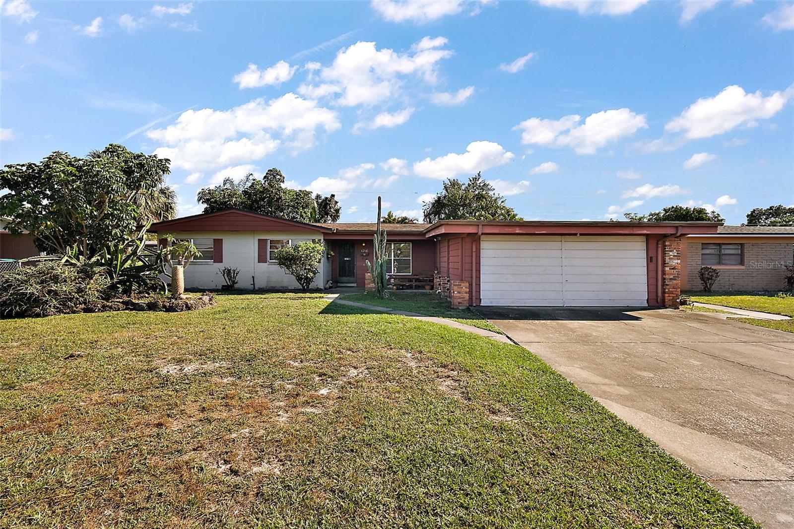 1216 MARLOWE AVE