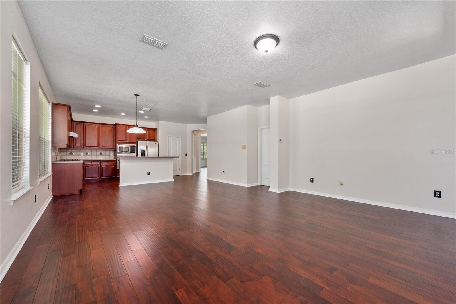 12896 PENSHURST LANE