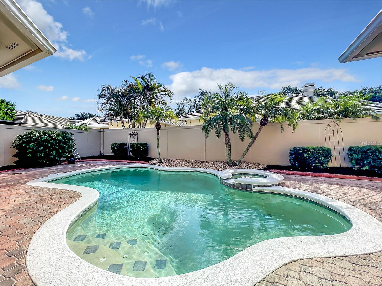 10531 HOLLY CREST DRIVE