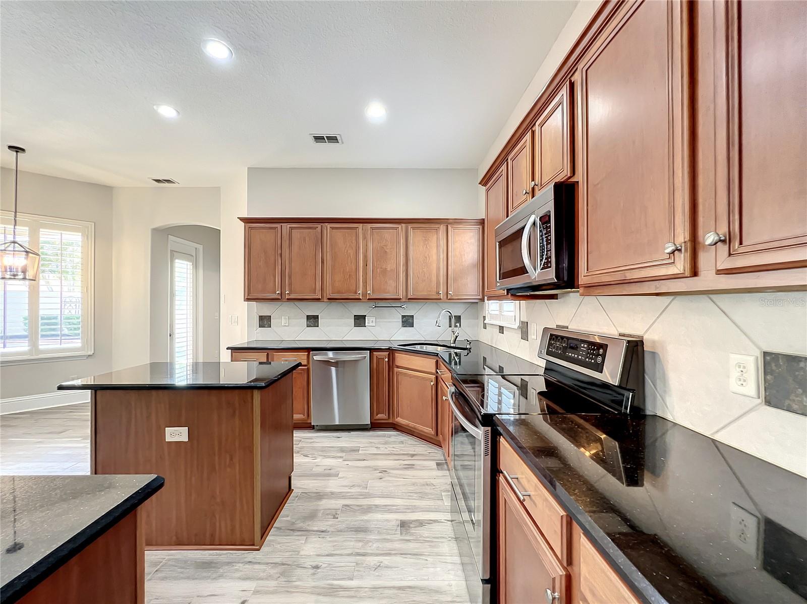 10531 HOLLY CREST DRIVE