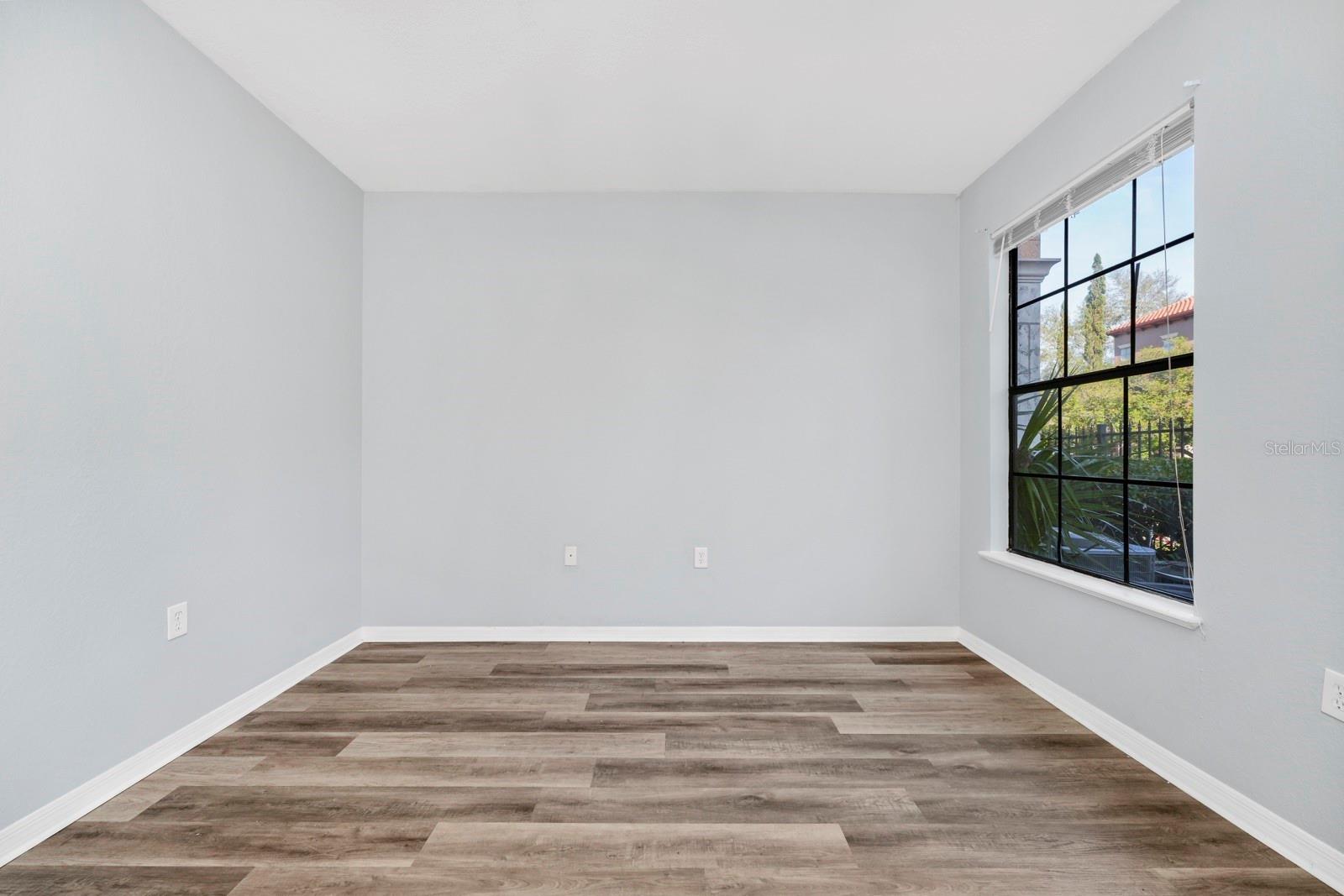 6157 METROWEST BLVD #106