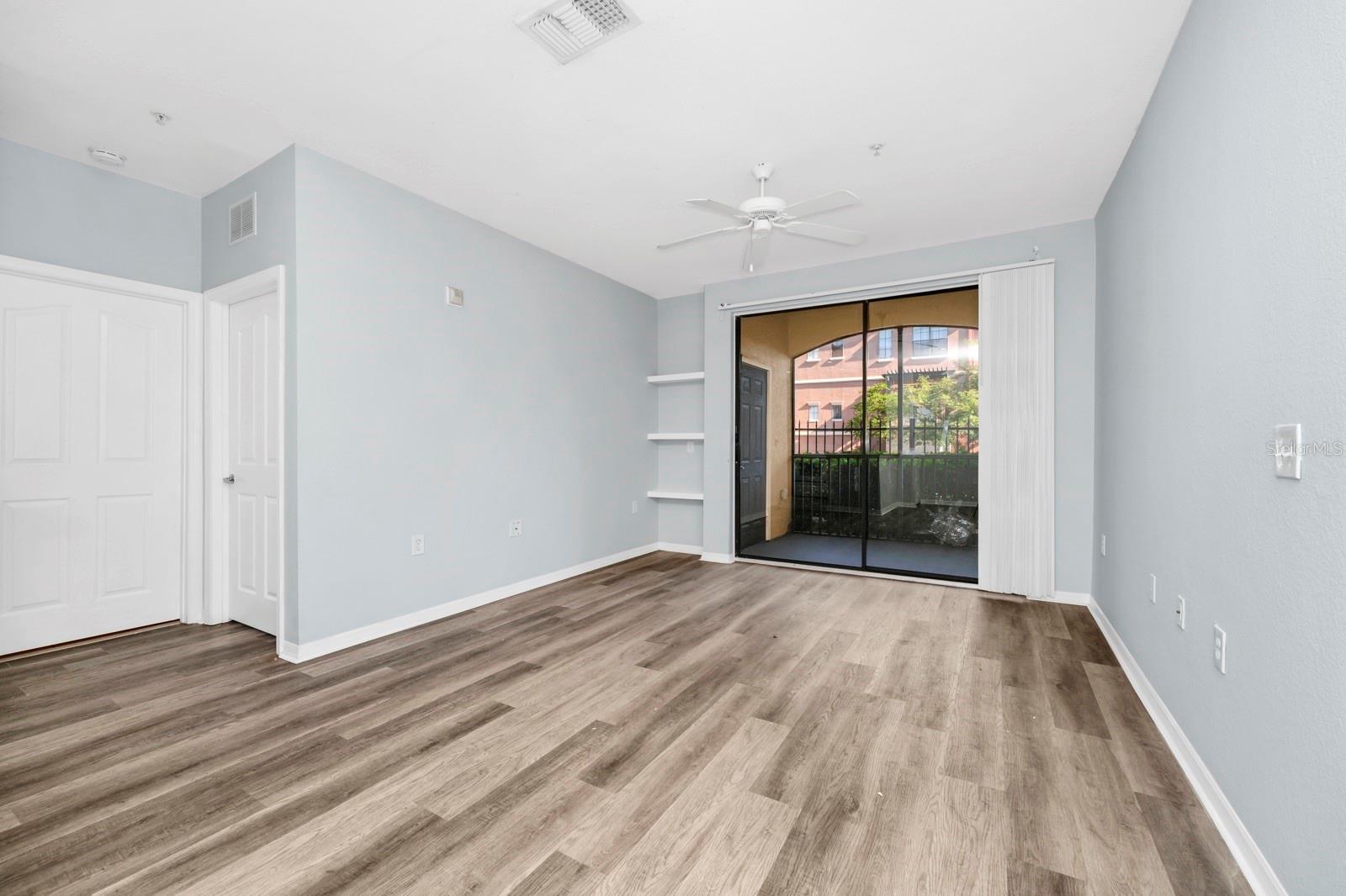 6157 METROWEST BLVD #106