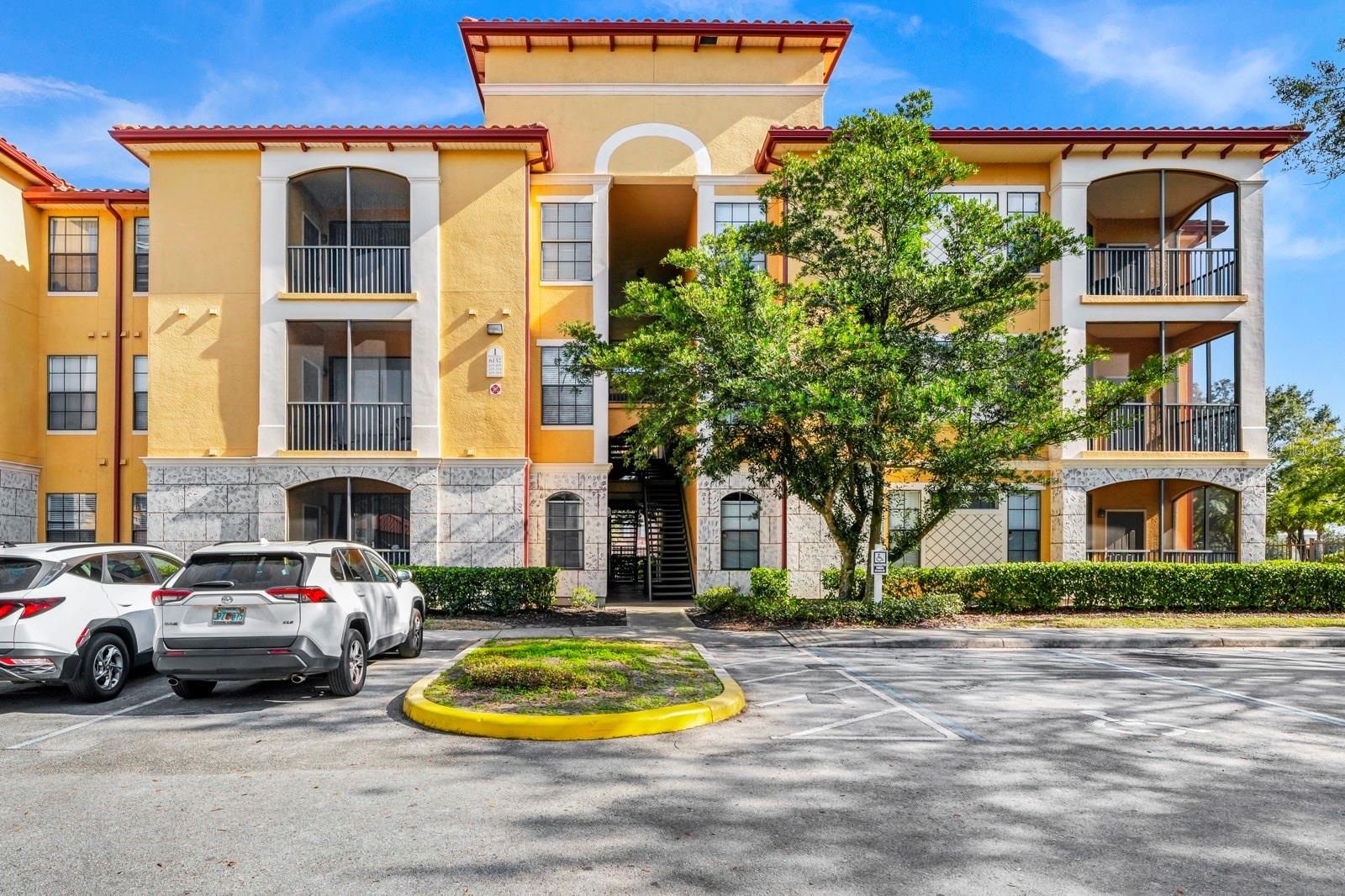 6157 METROWEST BLVD #106