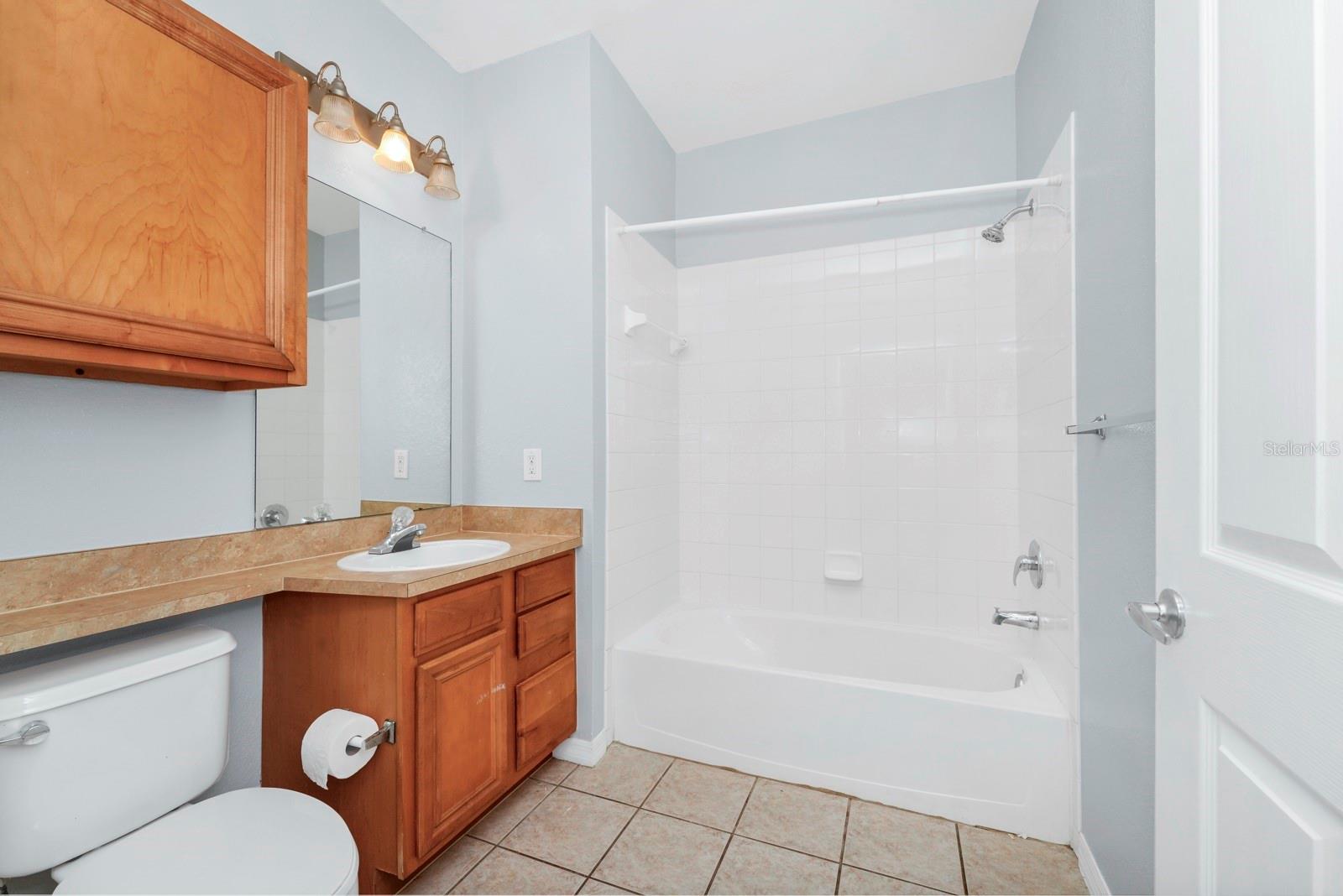 6157 METROWEST BLVD #106