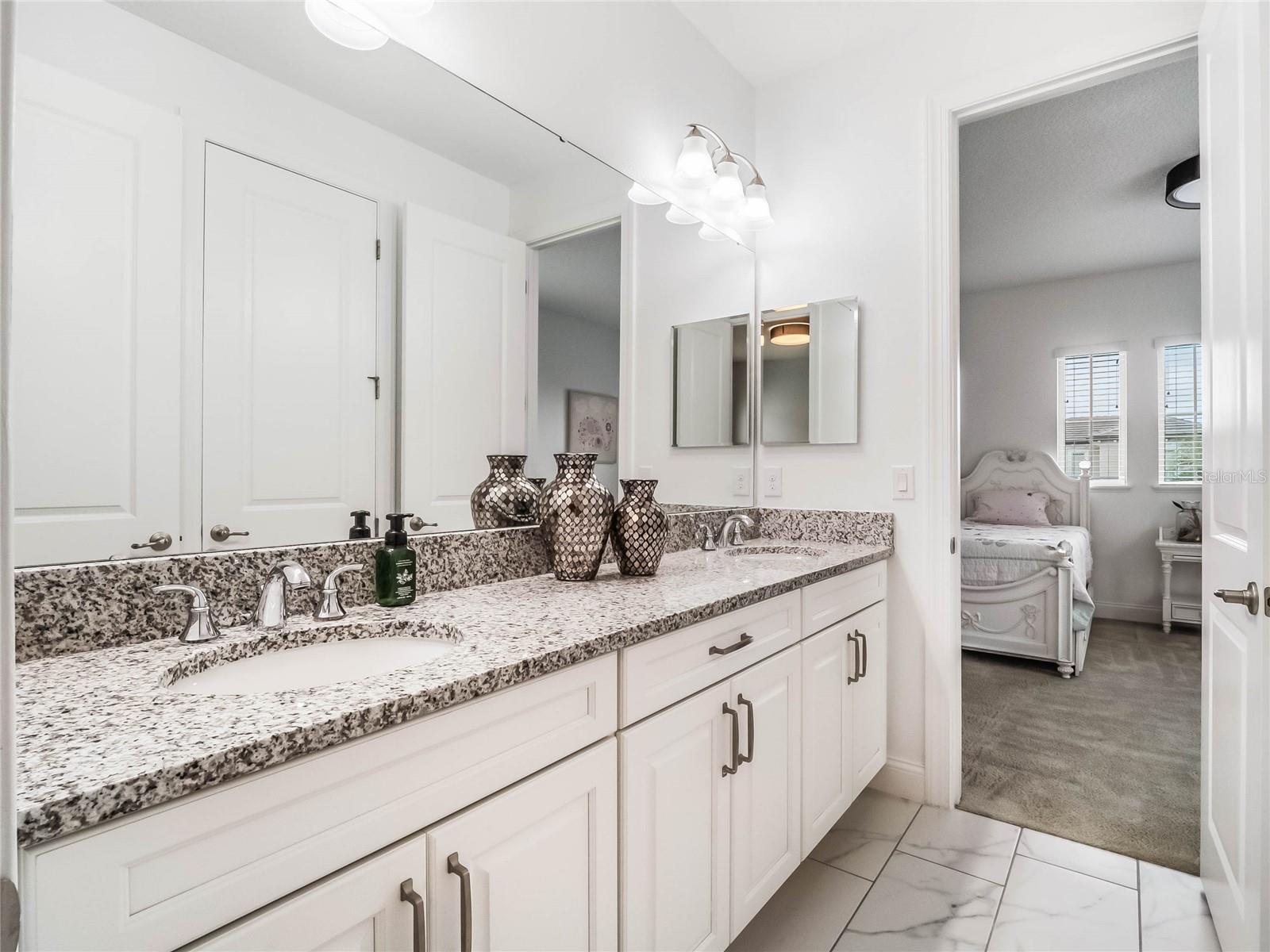 10564 ROYAL CYPRESS WAY